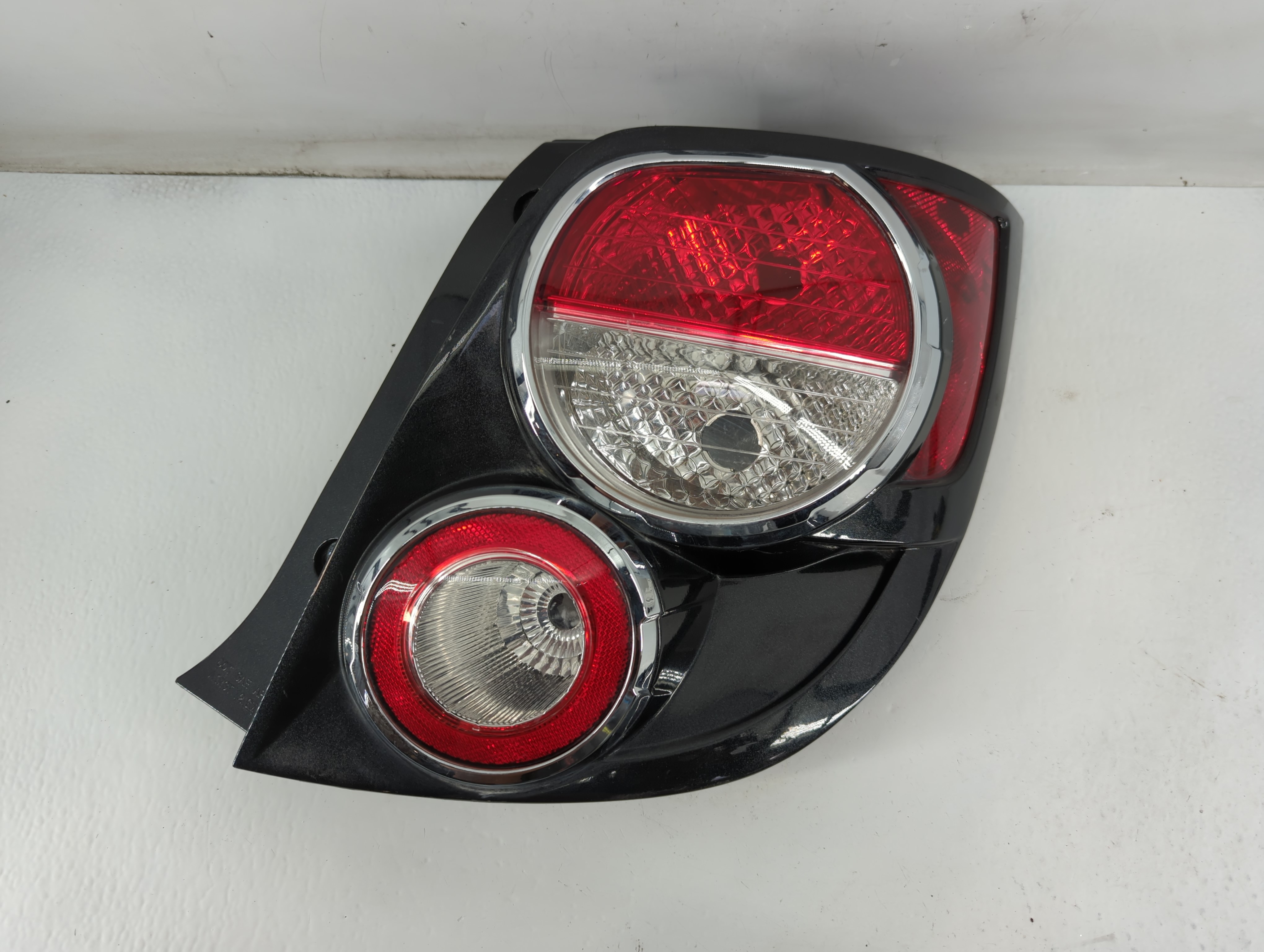 2012-2016 Chevrolet Sonic Passenger Right Side Tail Light Taillight Oem 883442 - Oemusedautoparts1.com