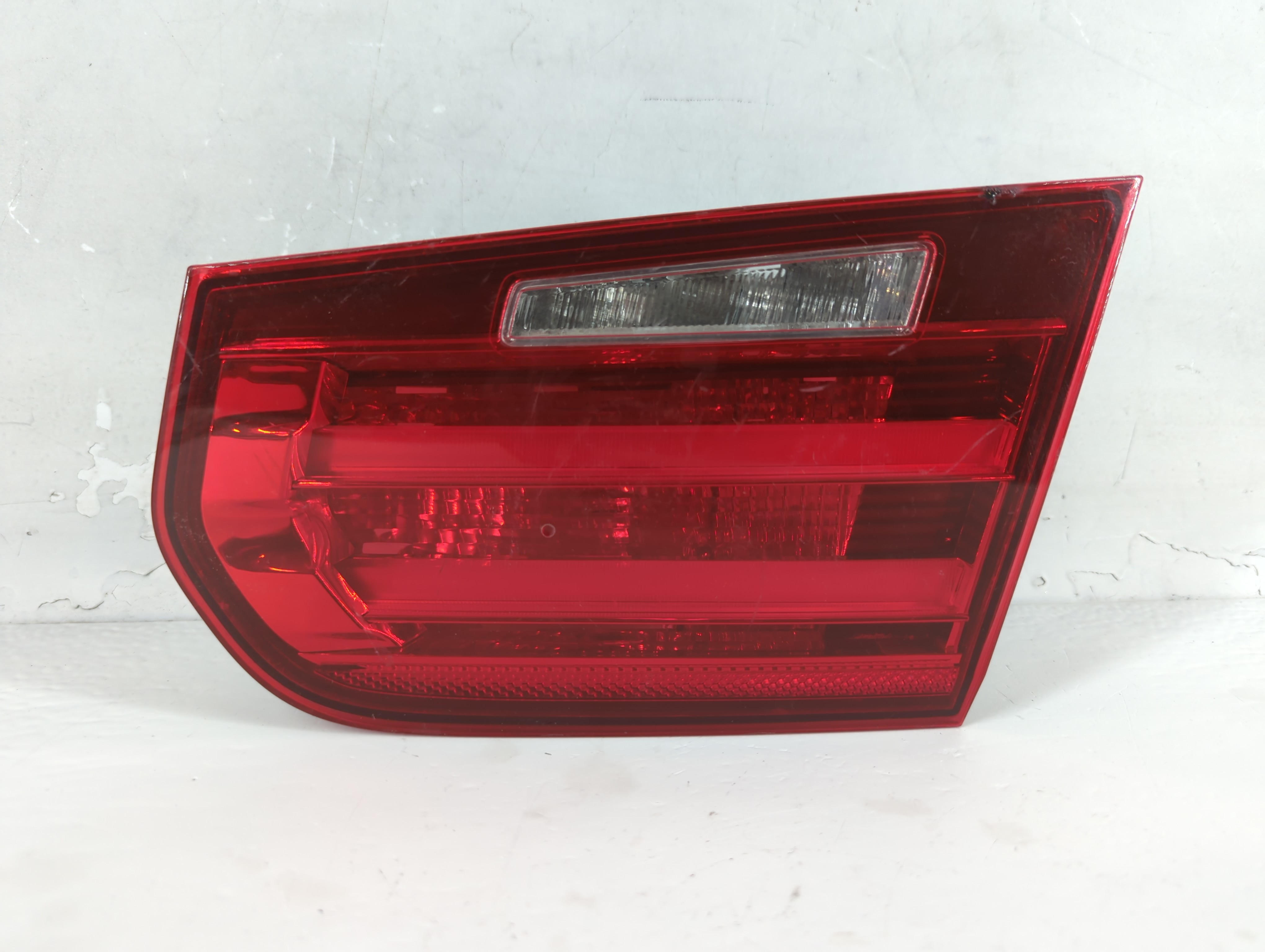 2009-2012 Bmw 328i Passenger Right Side Tail Light Taillight Oem 883449 - Oemusedautoparts1.com