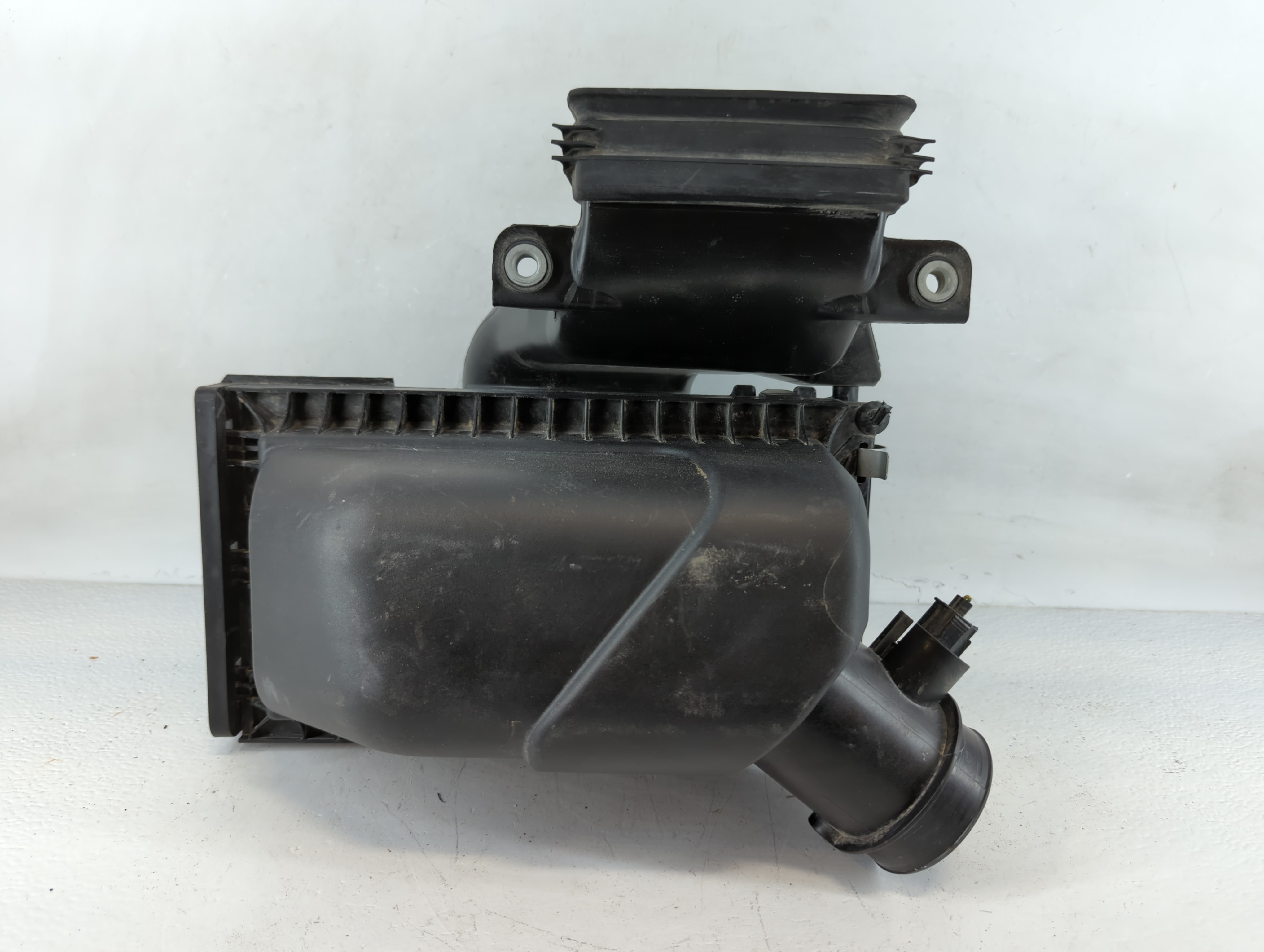 2016-2019 Ford Explorer Air Cleaner Intake-duct Hose Tube 883457 - Oemusedautoparts1.com