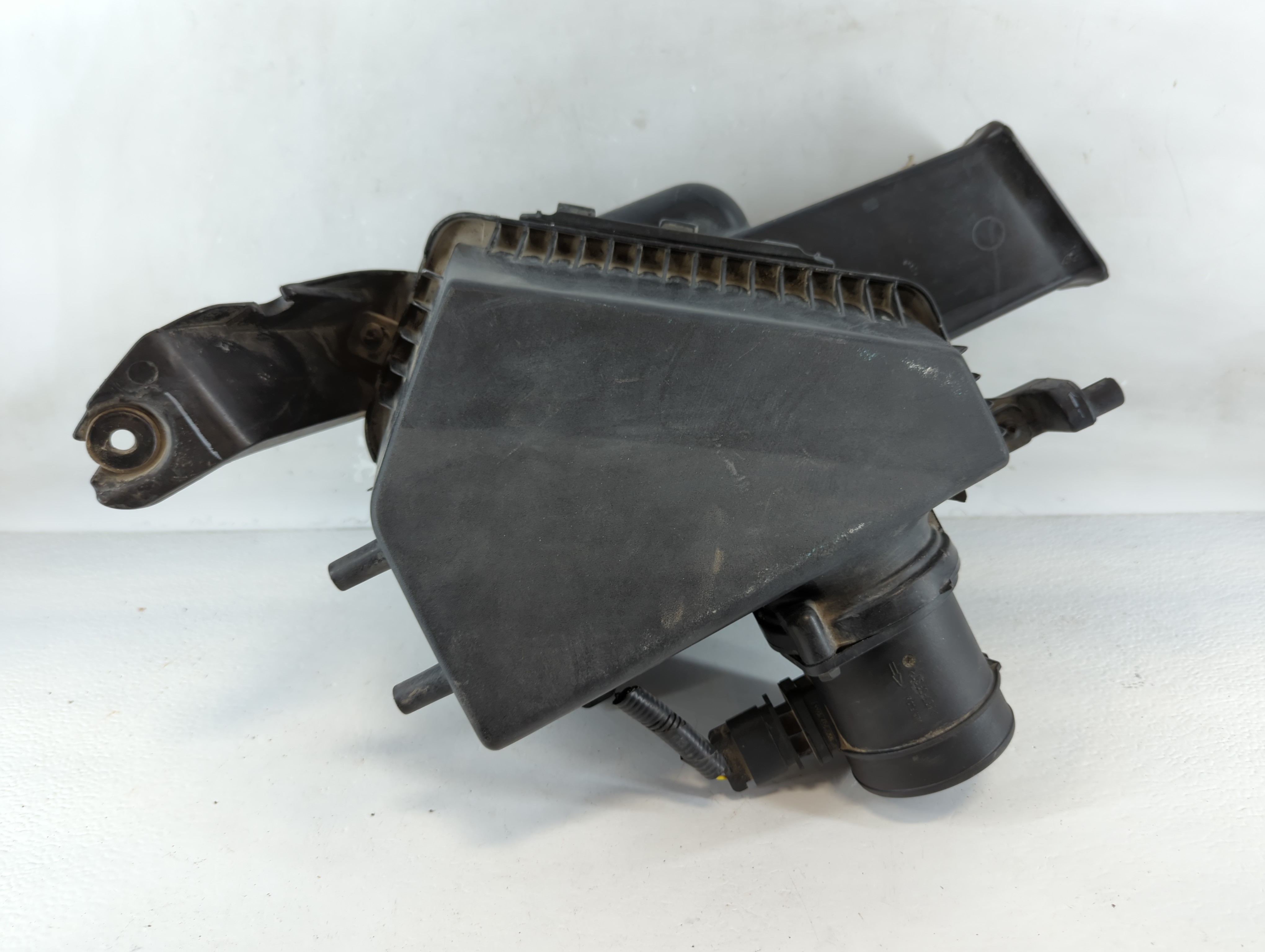 2008-2009 Cadillac Cts Air Cleaner Intake-duct Hose Tube 883459 - Oemusedautoparts1.com
