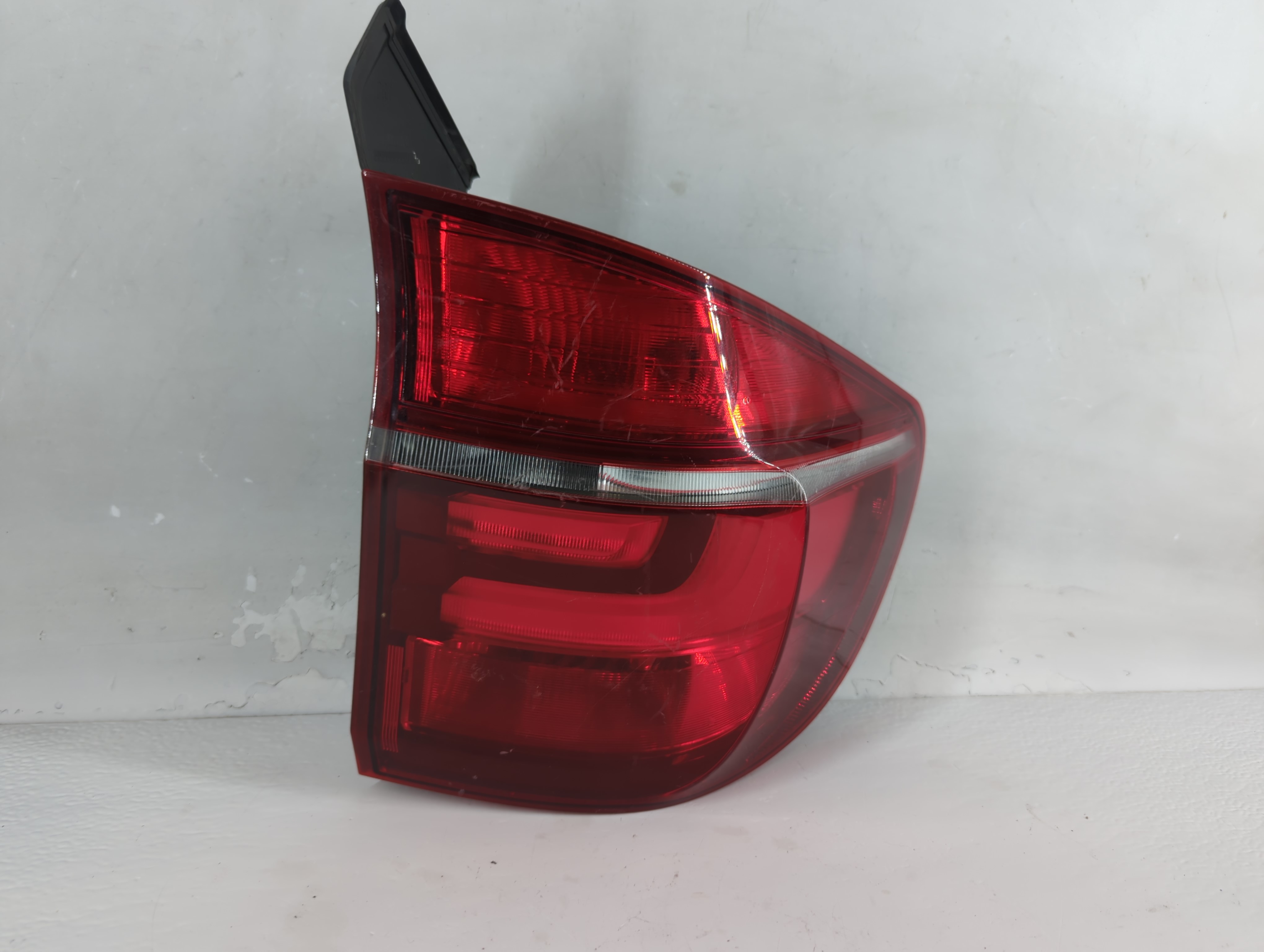 Picture of 2011-2013 Bmw X5 Passenger Right Side Tail Light Taillight Oem 883462