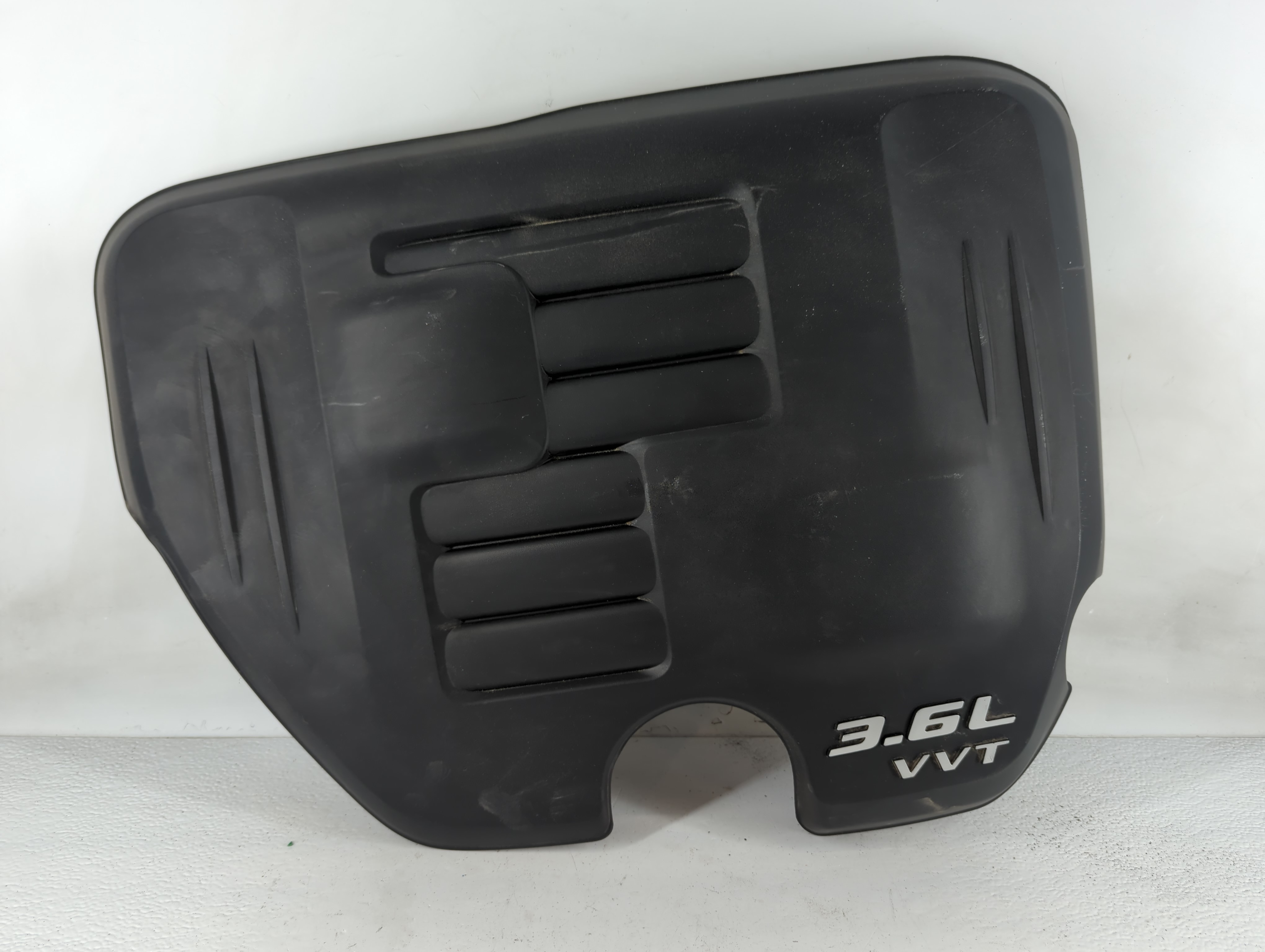 2019 Dodge Challenger Engine Cover 883470 - Oemusedautoparts1.com