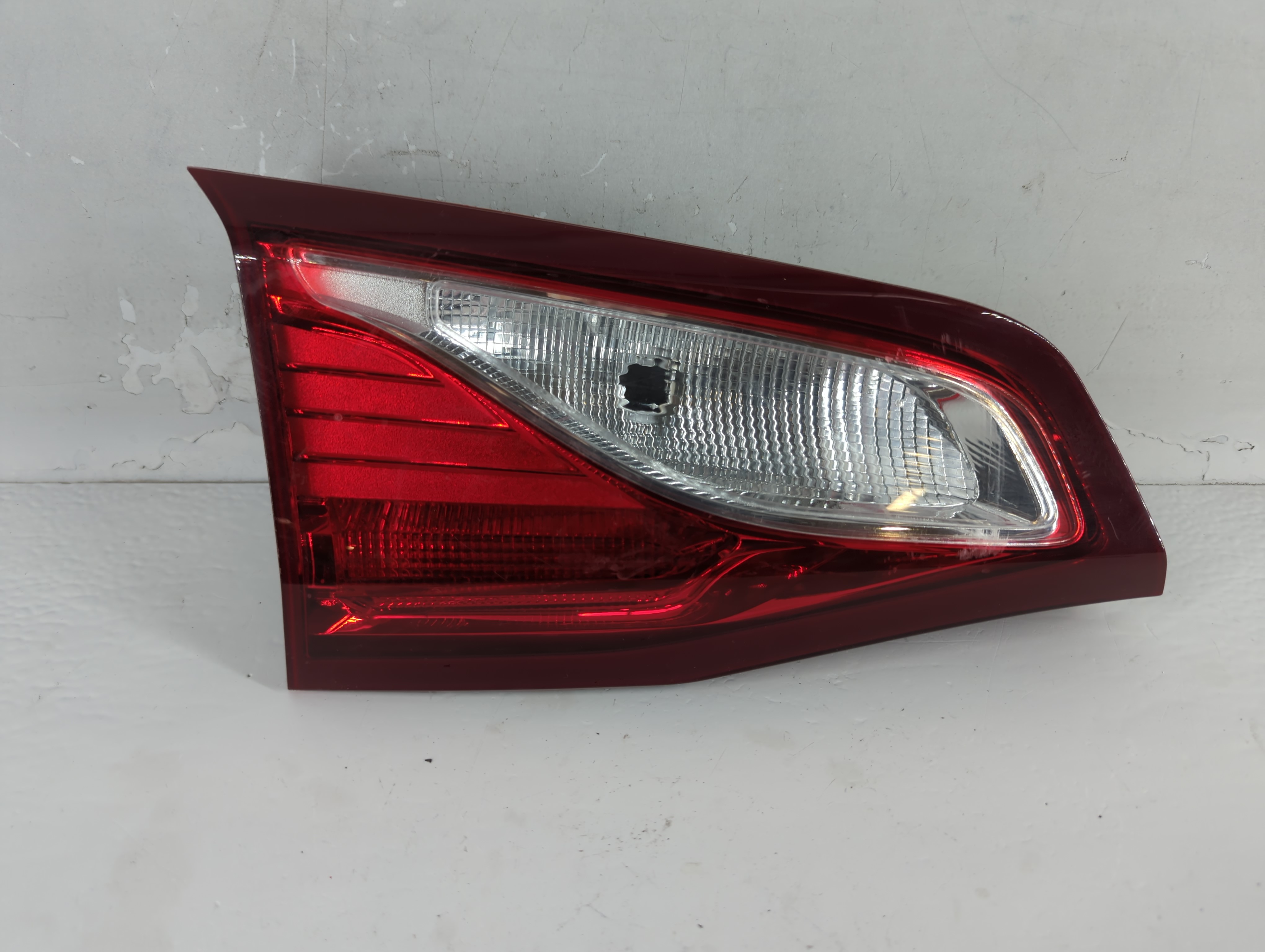 2018-2019 Chevrolet Equinox Driver Left Side Tail Light Taillight Oem 883488 - Oemusedautoparts1.com