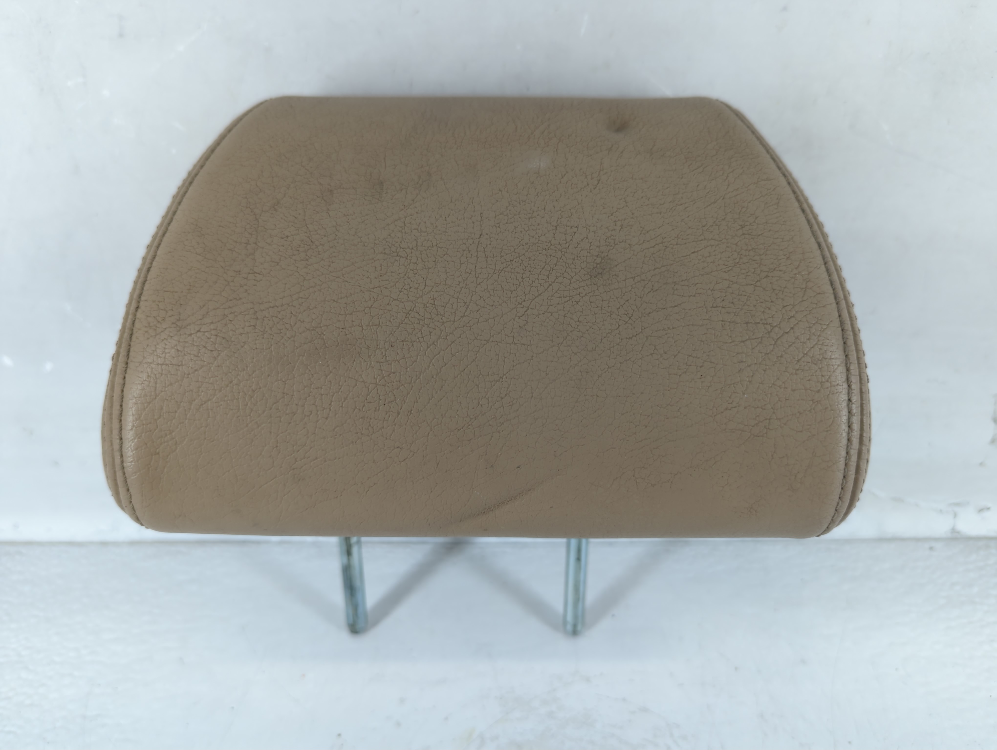 Picture of 2004 Subaru Forester Headrest Head Rest Rear Center Seat Beige 883522