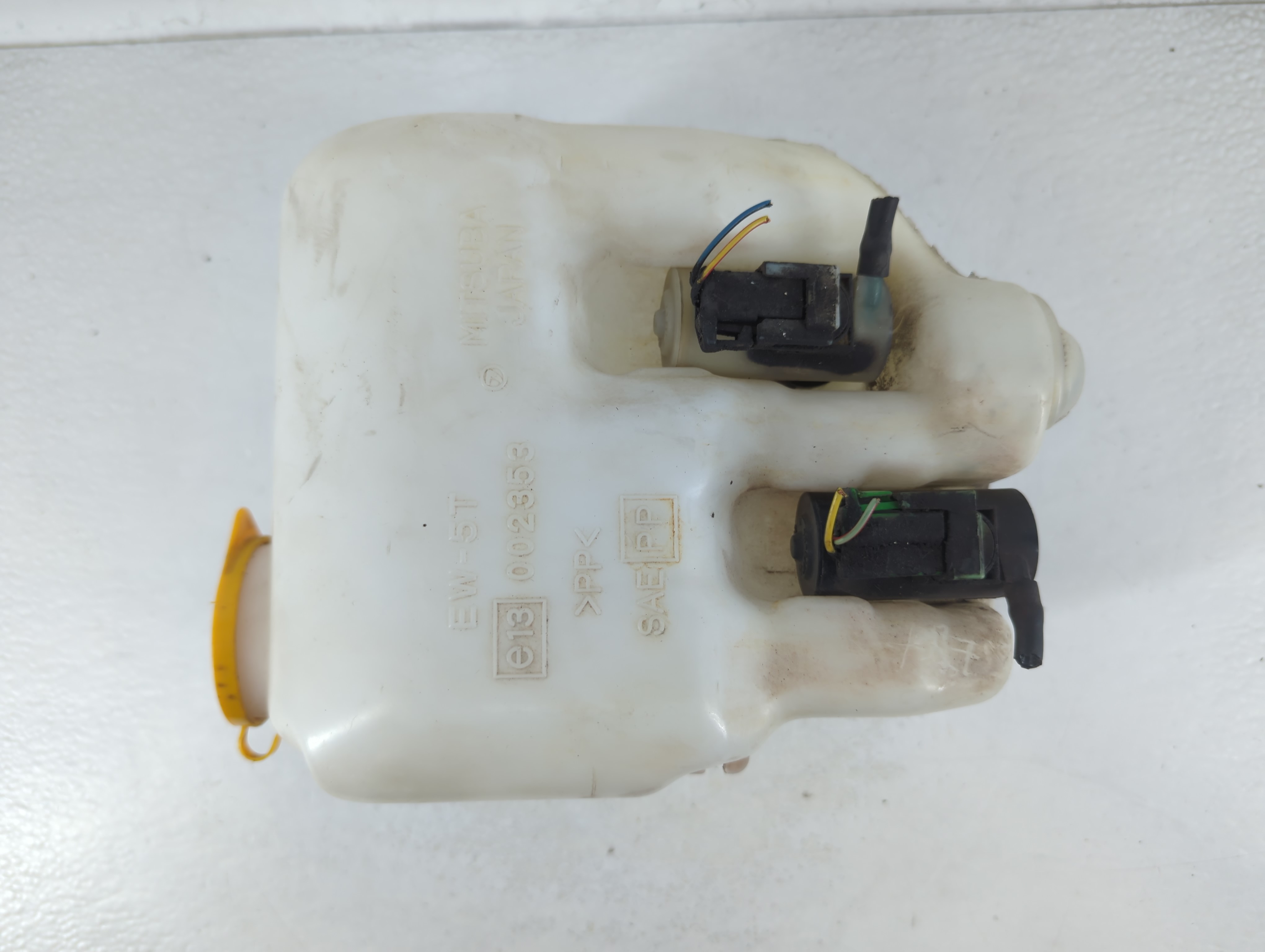 2004 Subaru Forester Windshield Washer Fluid Reservoir Bottle Oem 883524 - Oemusedautoparts1.com