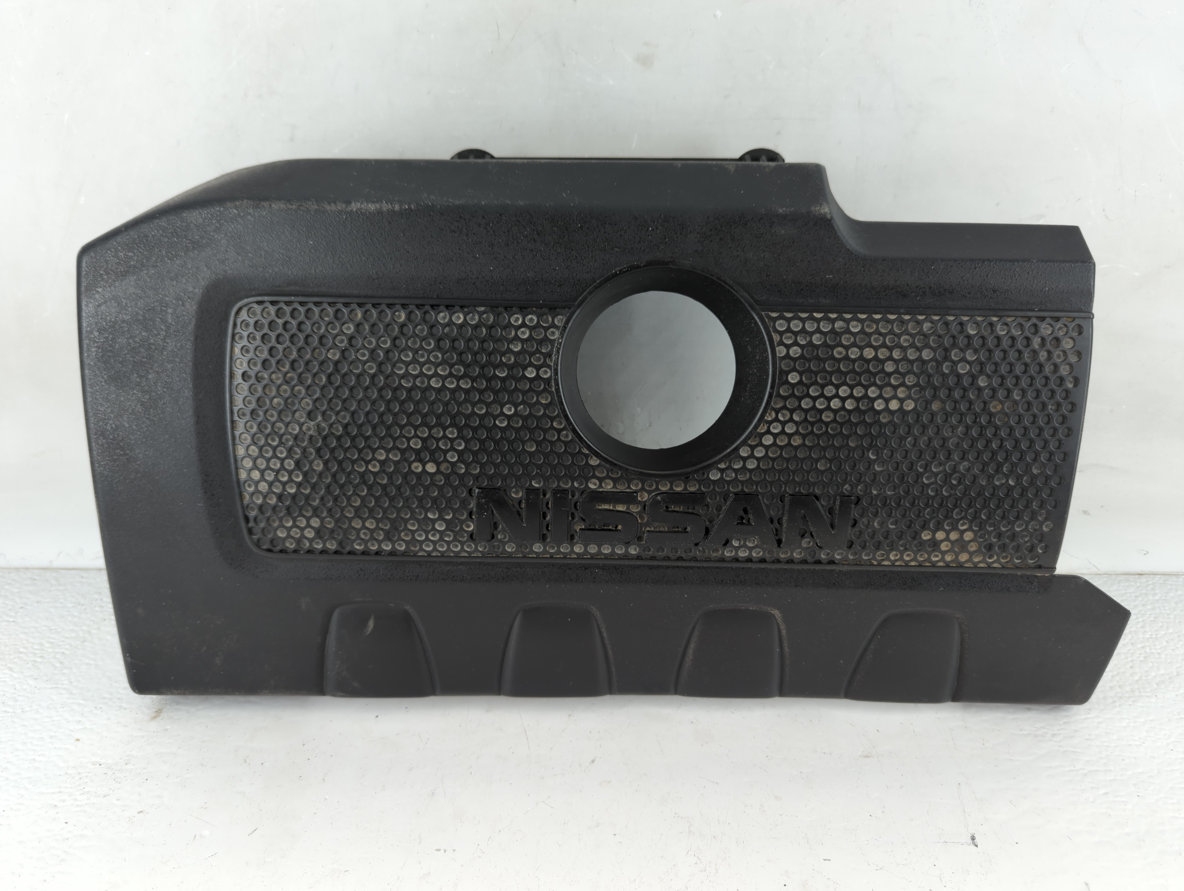 Picture of 2017 Nissan Sentra Engine Cover 883569