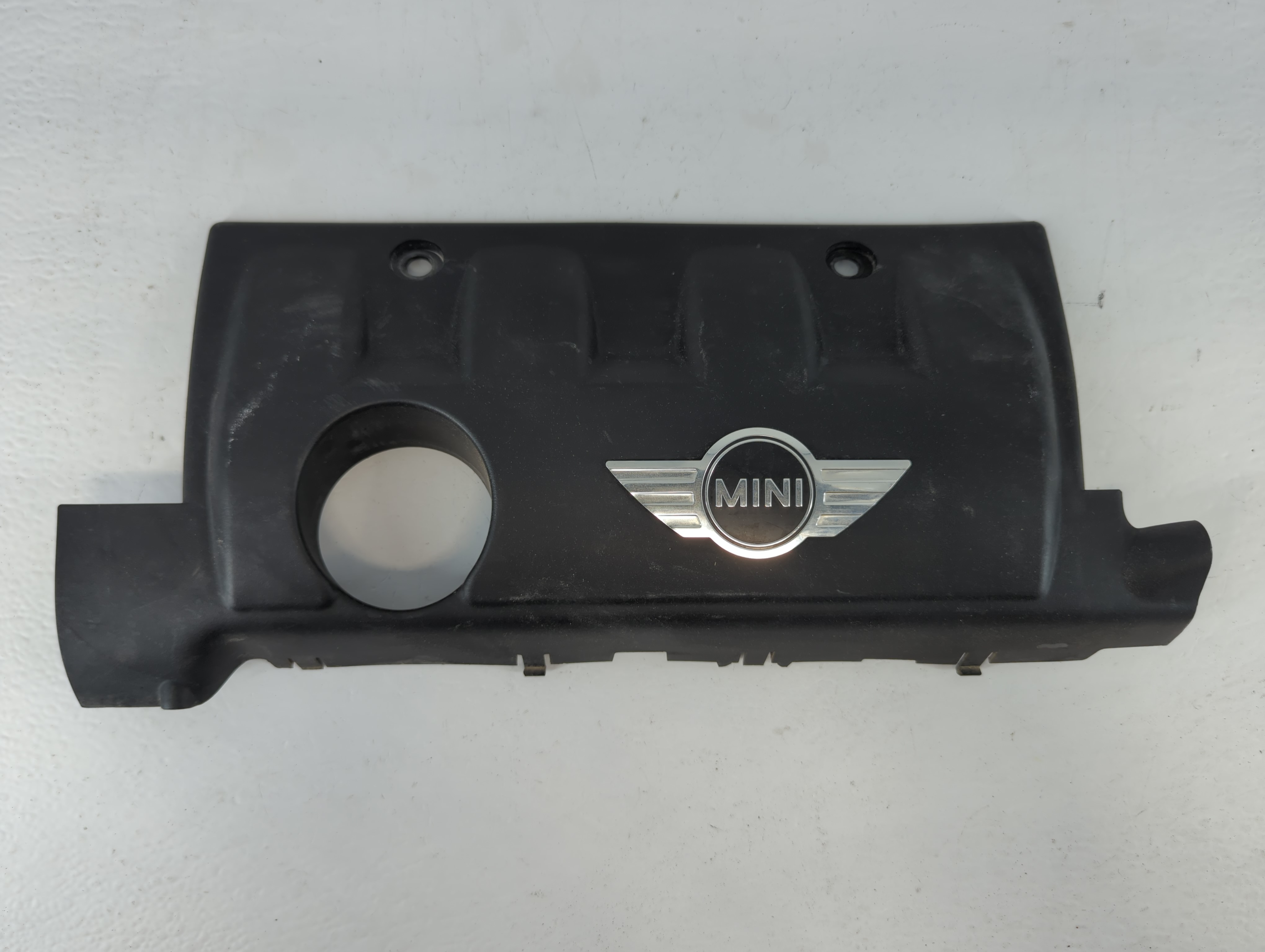 2010 Mini Cooper Engine Cover 883588 - Oemusedautoparts1.com