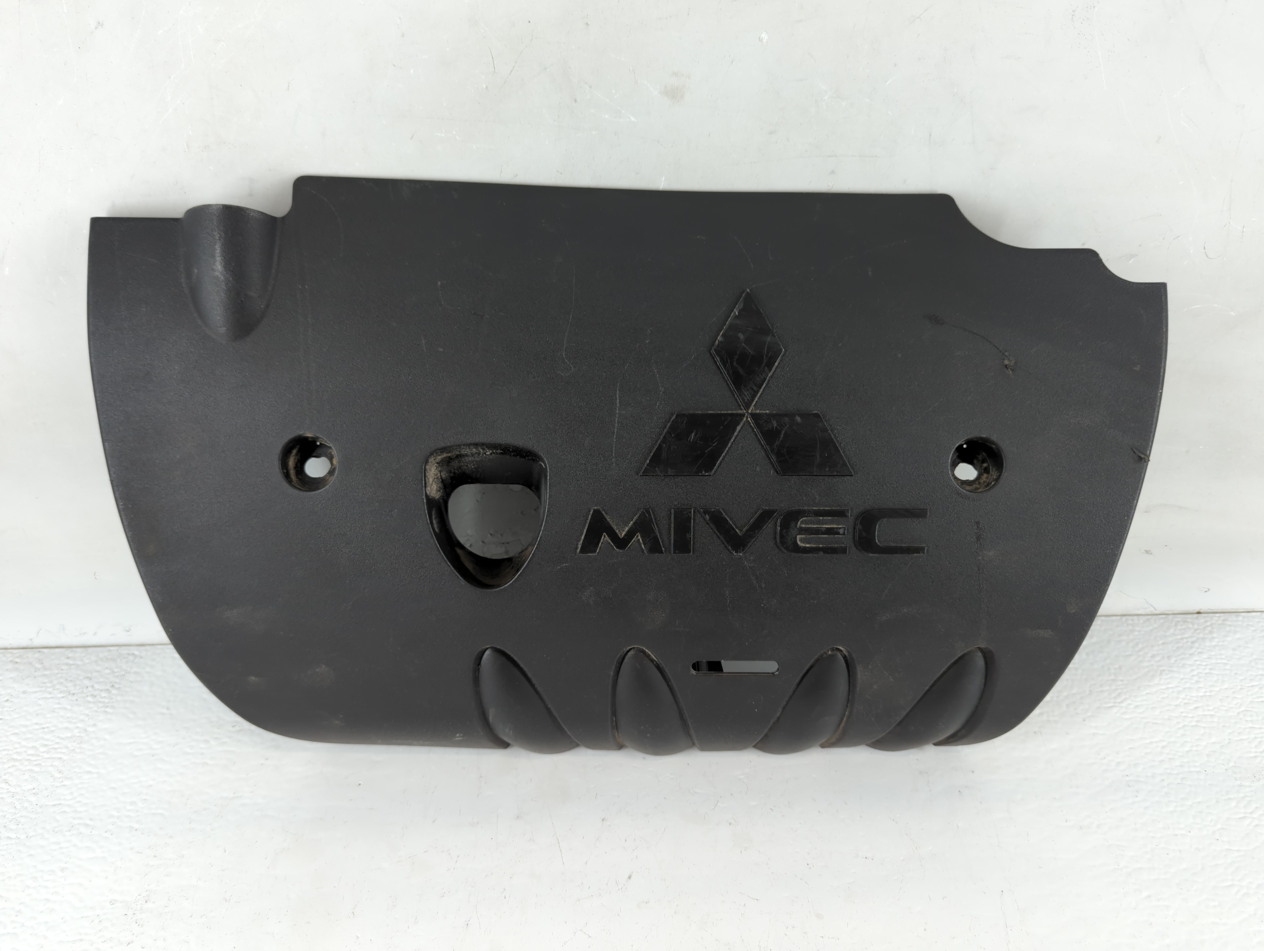 2013 Mitsubishi Outlander Engine Cover 883594 - Oemusedautoparts1.com