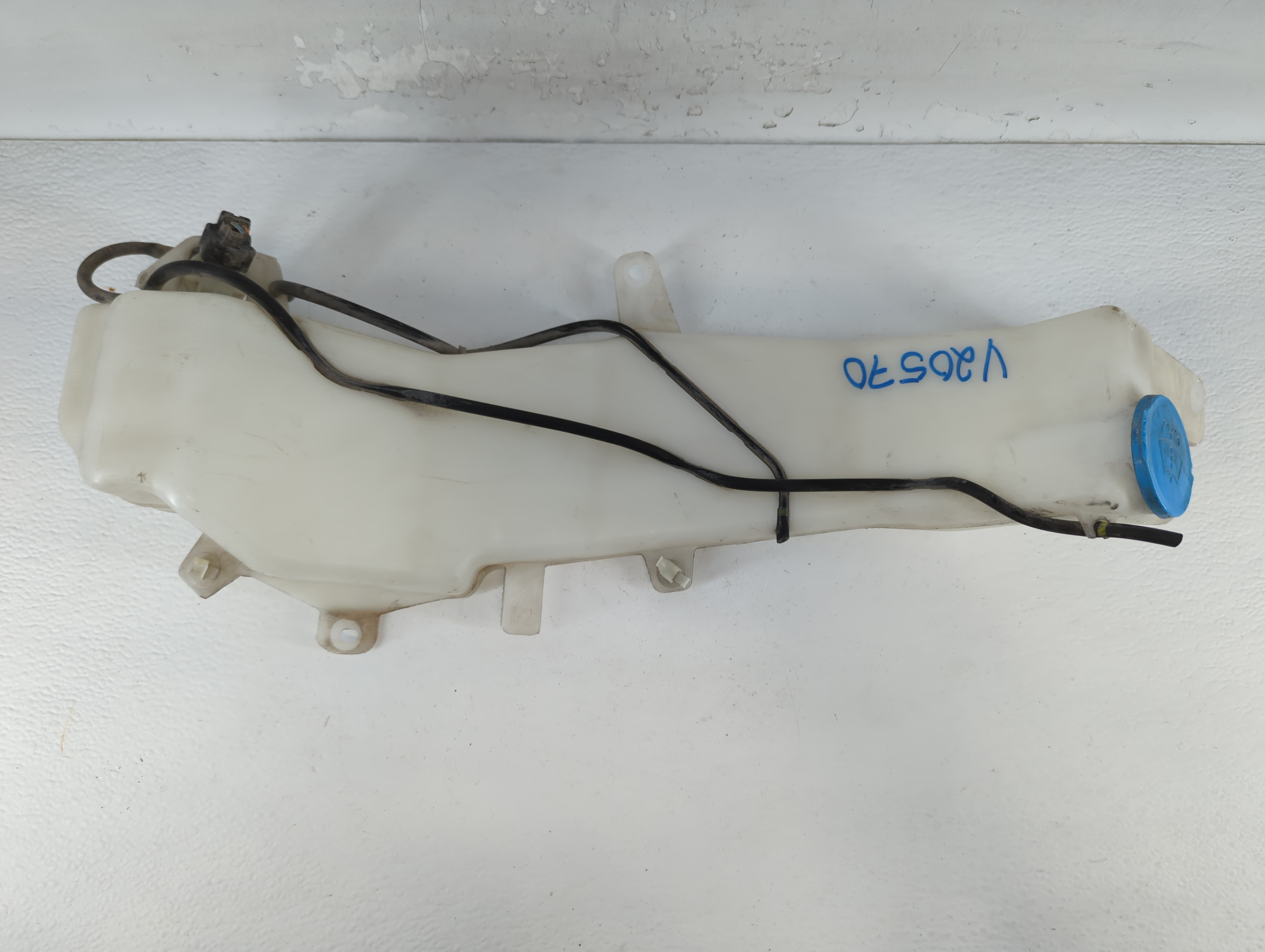 2003-2007 Honda Accord Windshield Washer Fluid Reservoir Bottle Oem 883752 - Oemusedautoparts1.com