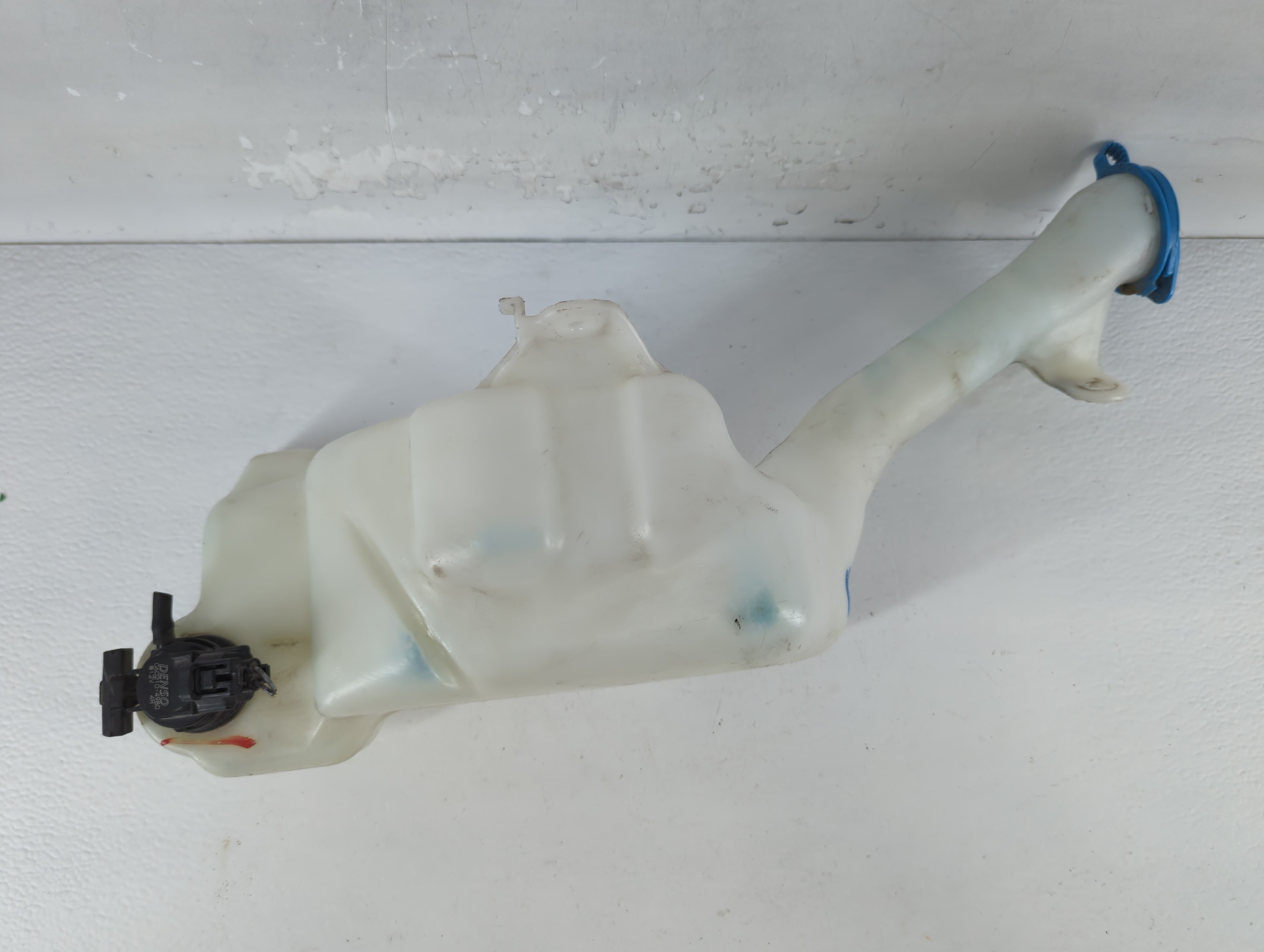 Picture of 2013-2017 Honda Accord Windshield Washer Fluid Reservoir Bottle Oem 883754