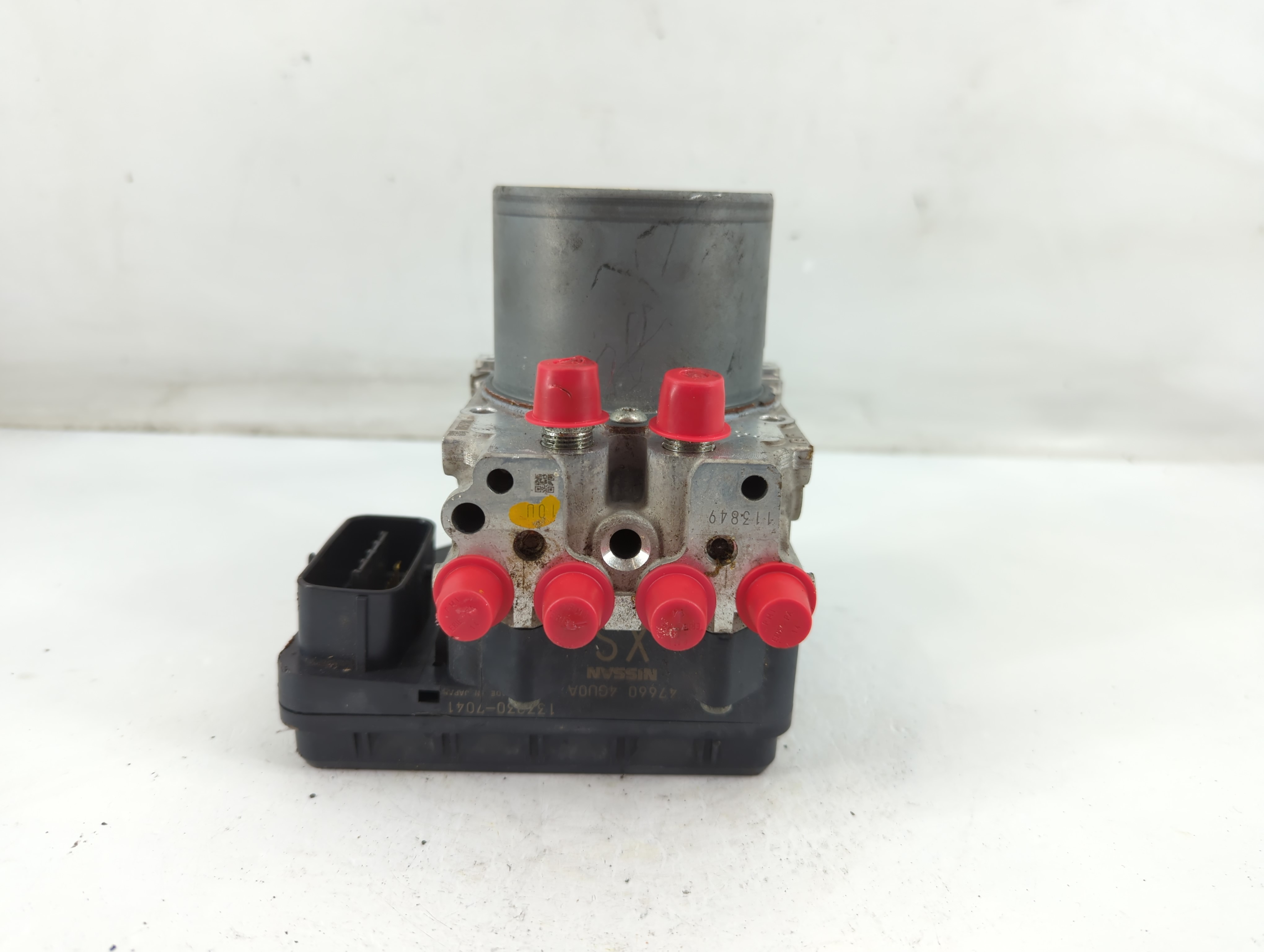 2018-2018 Infiniti Q50 Abs Pump Control Module 883781 - Oemusedautoparts1.com