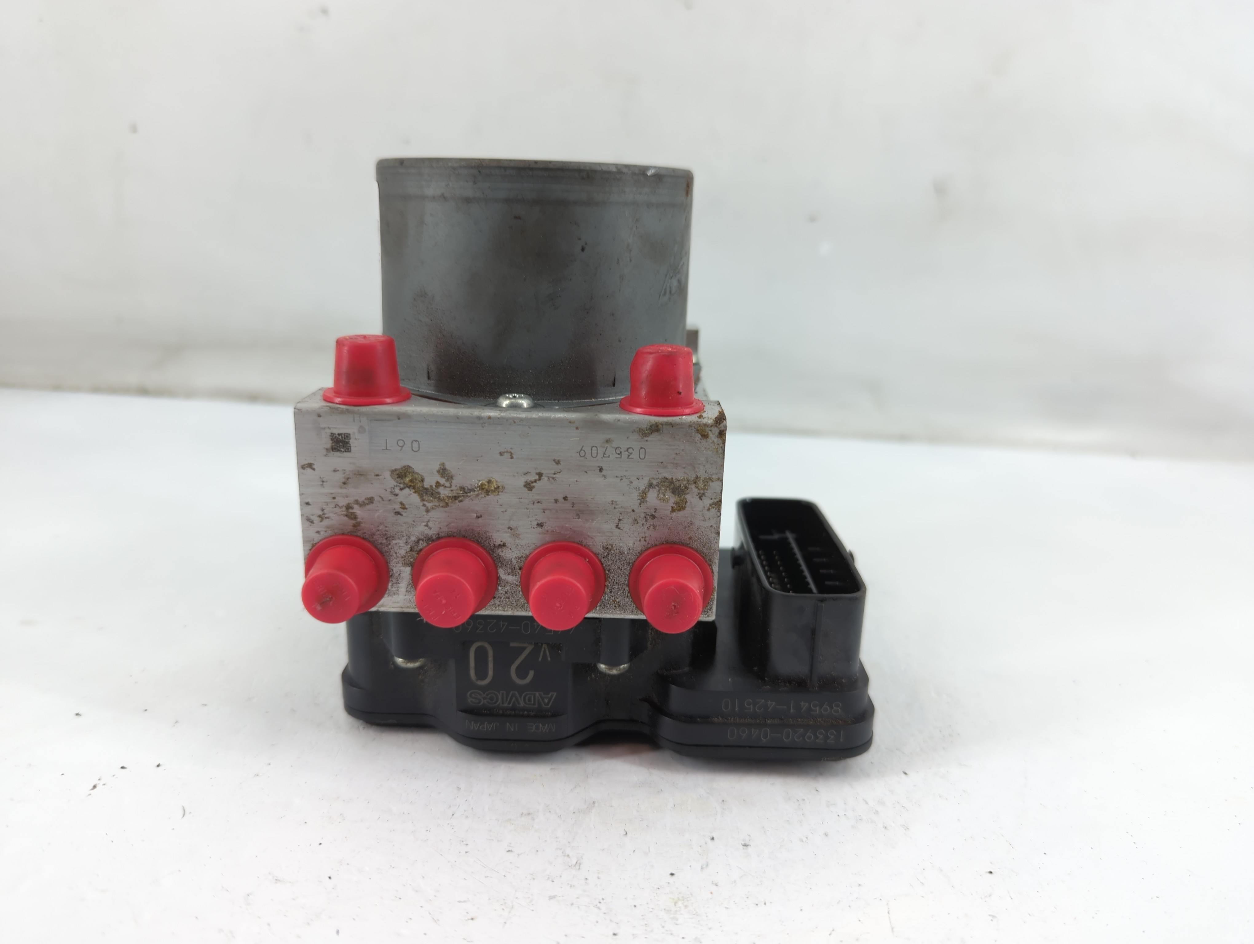 2016-2016 Toyota Rav4 Abs Pump Control Module 883790 - Oemusedautoparts1.com