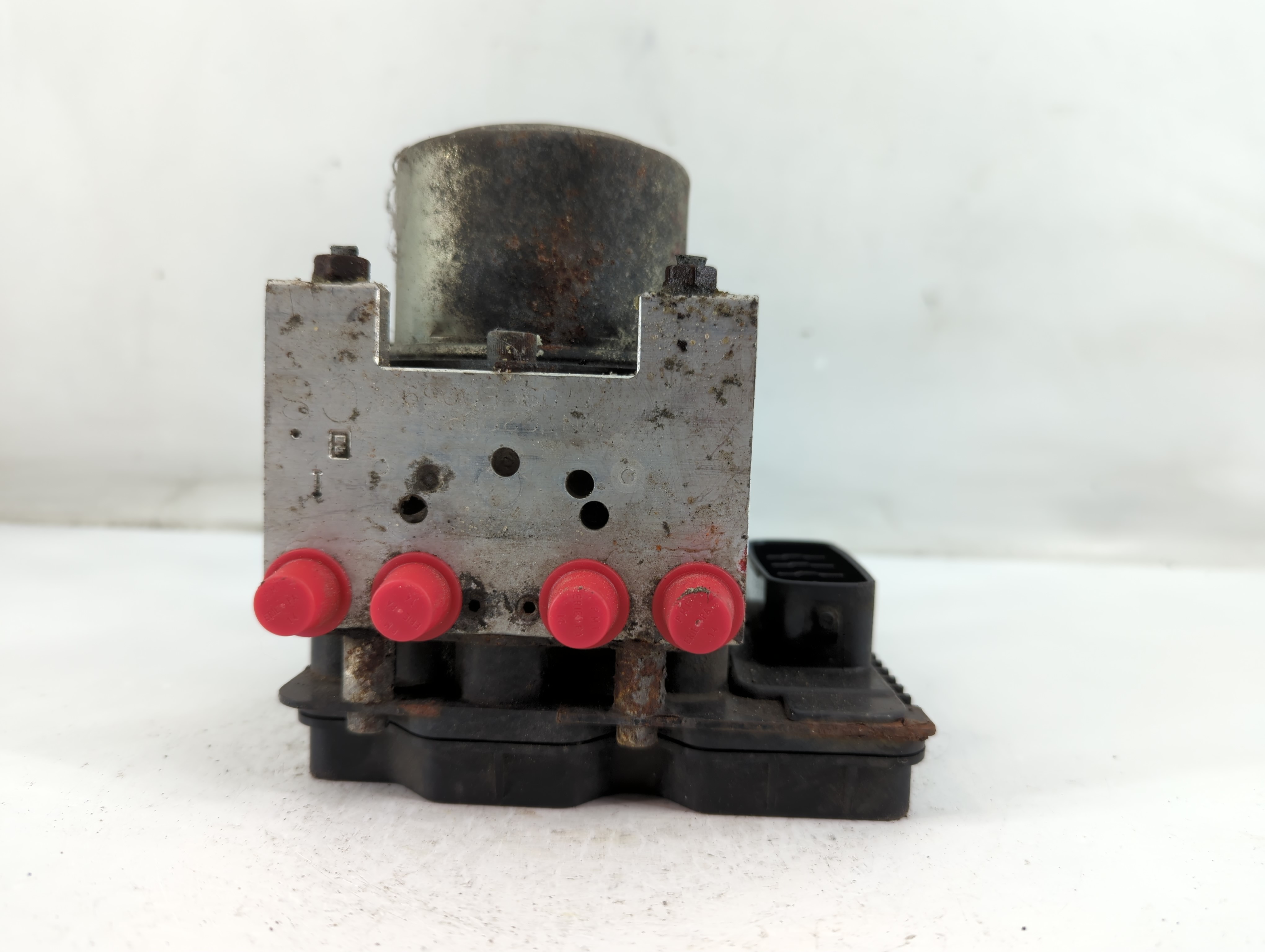 2010-2011 Mitsubishi Endeavor Abs Pump Control Module 883807 - Oemusedautoparts1.com