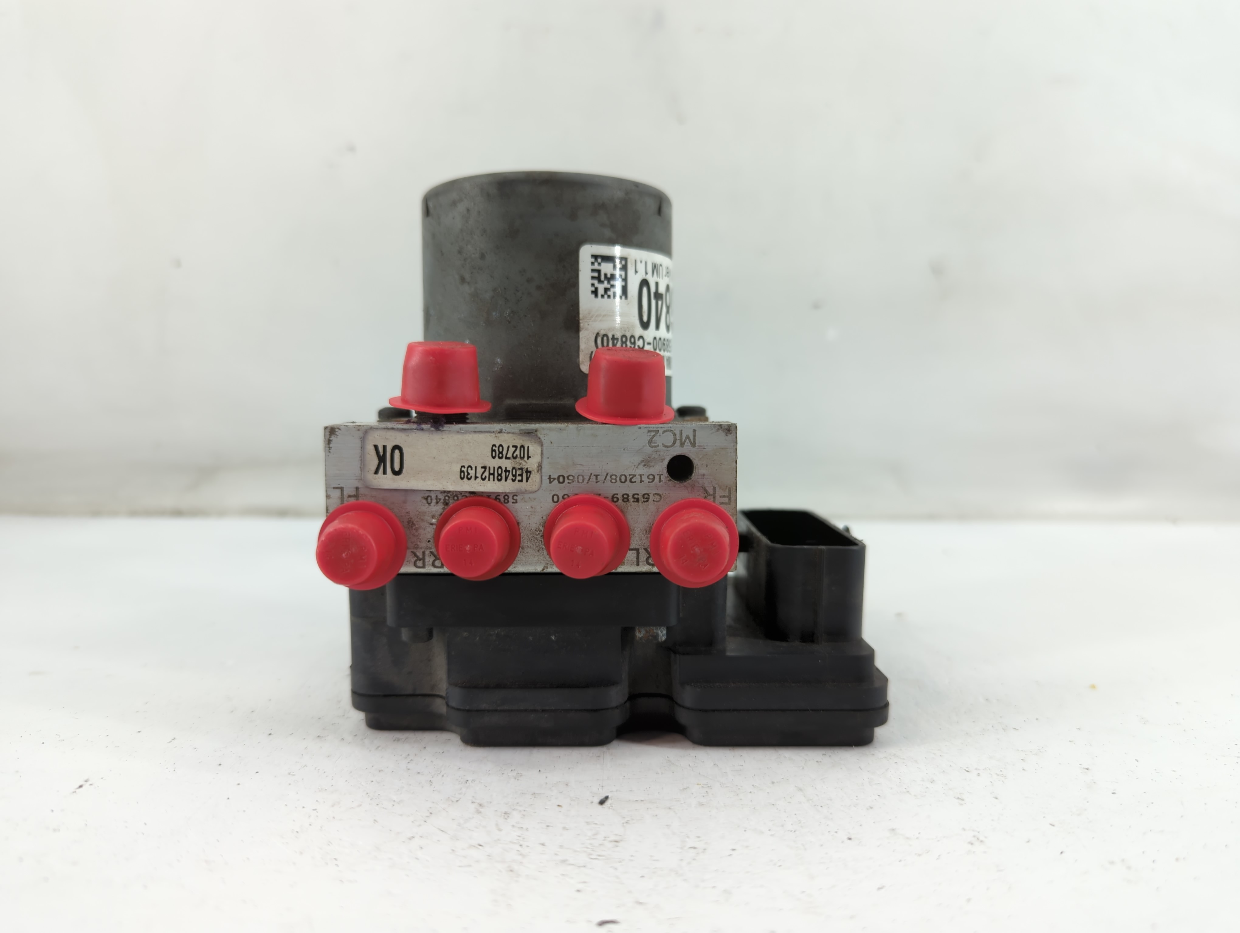 2016-2018 Kia Sorento Abs Pump Control Module 883844 - Oemusedautoparts1.com