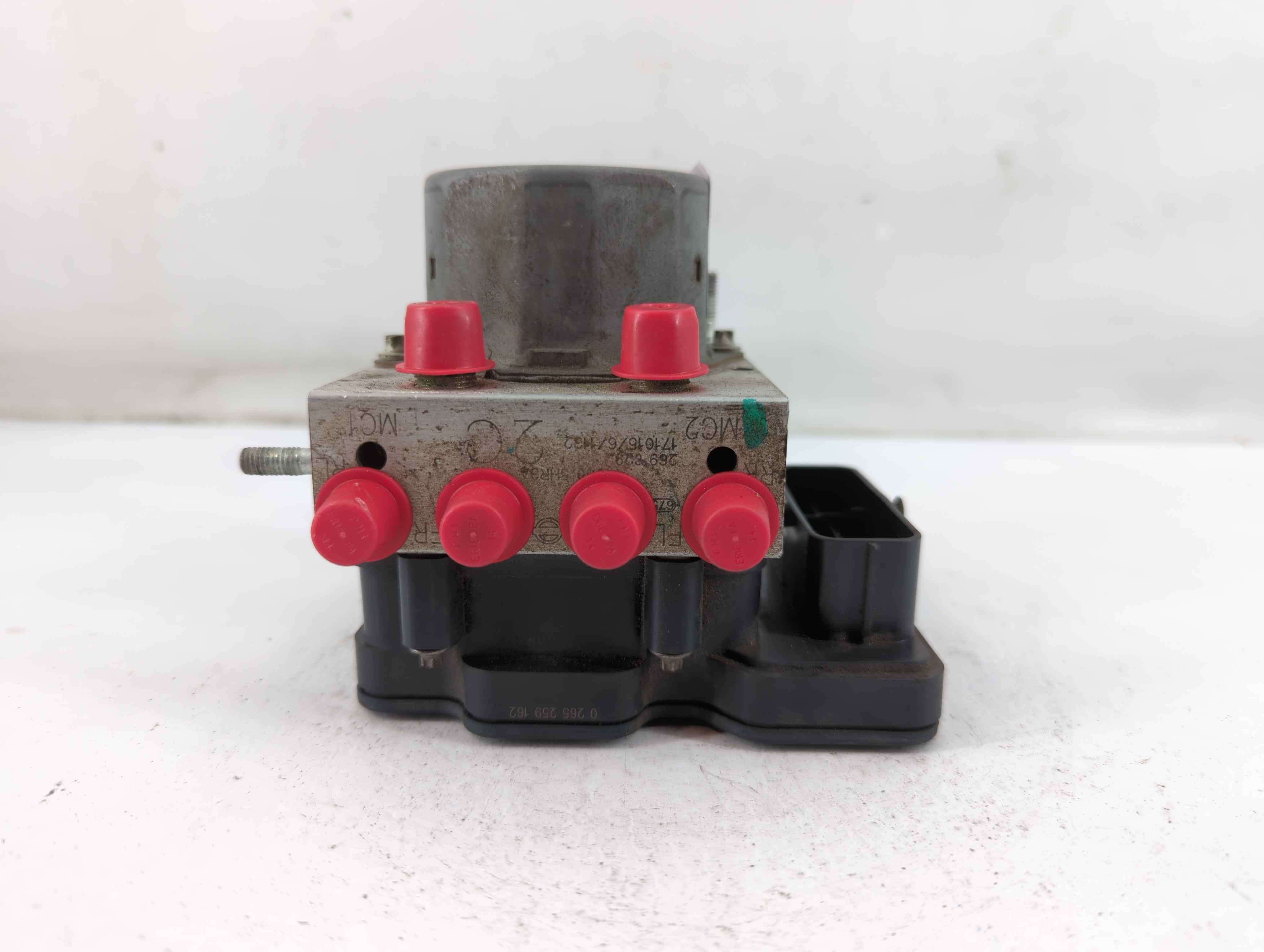 Picture of 2018-2018 Nissan Rogue Abs Pump Control Module 883864
