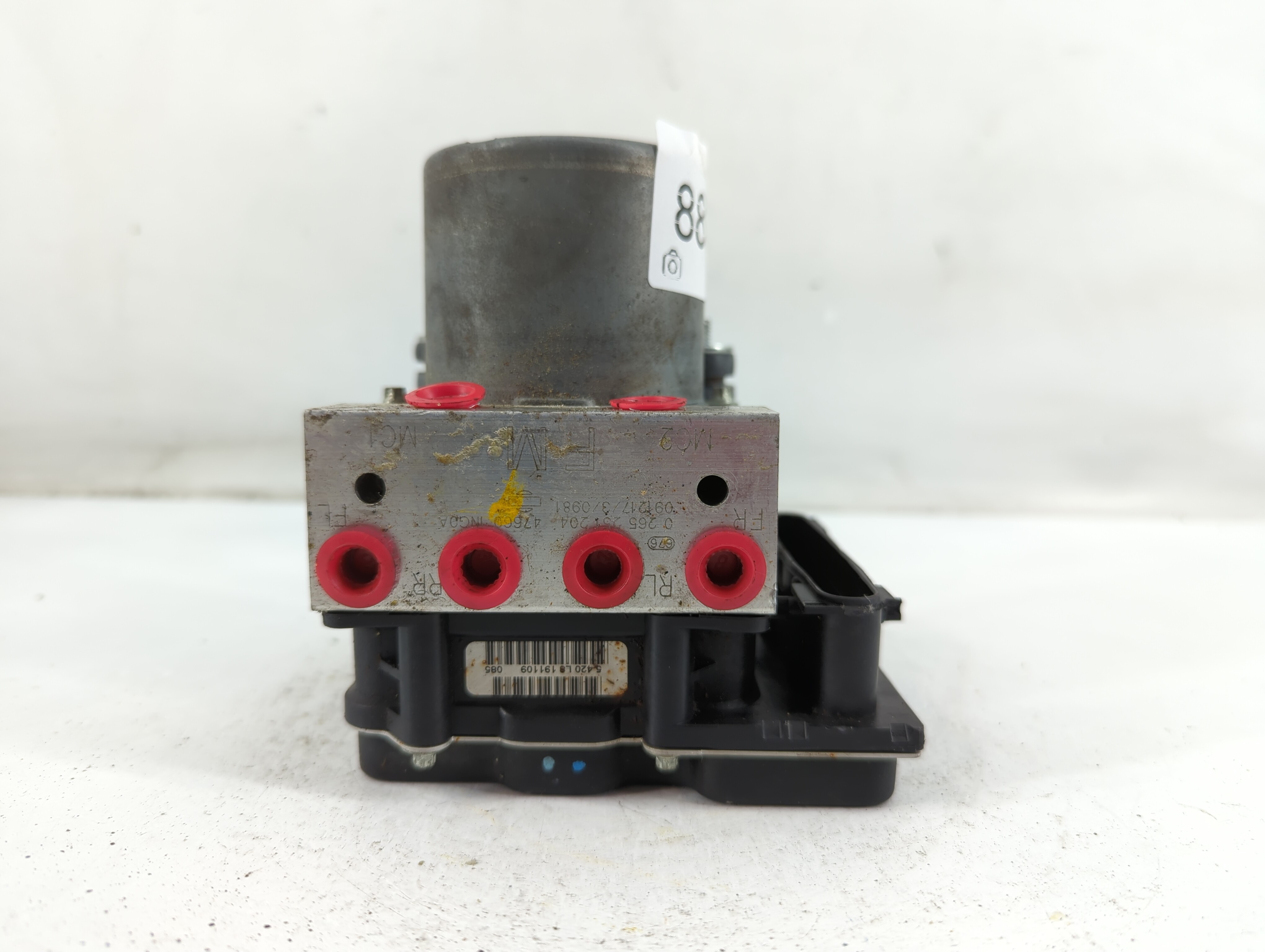 Picture of 2009-2010 Infiniti G37 Abs Pump Control Module 883870