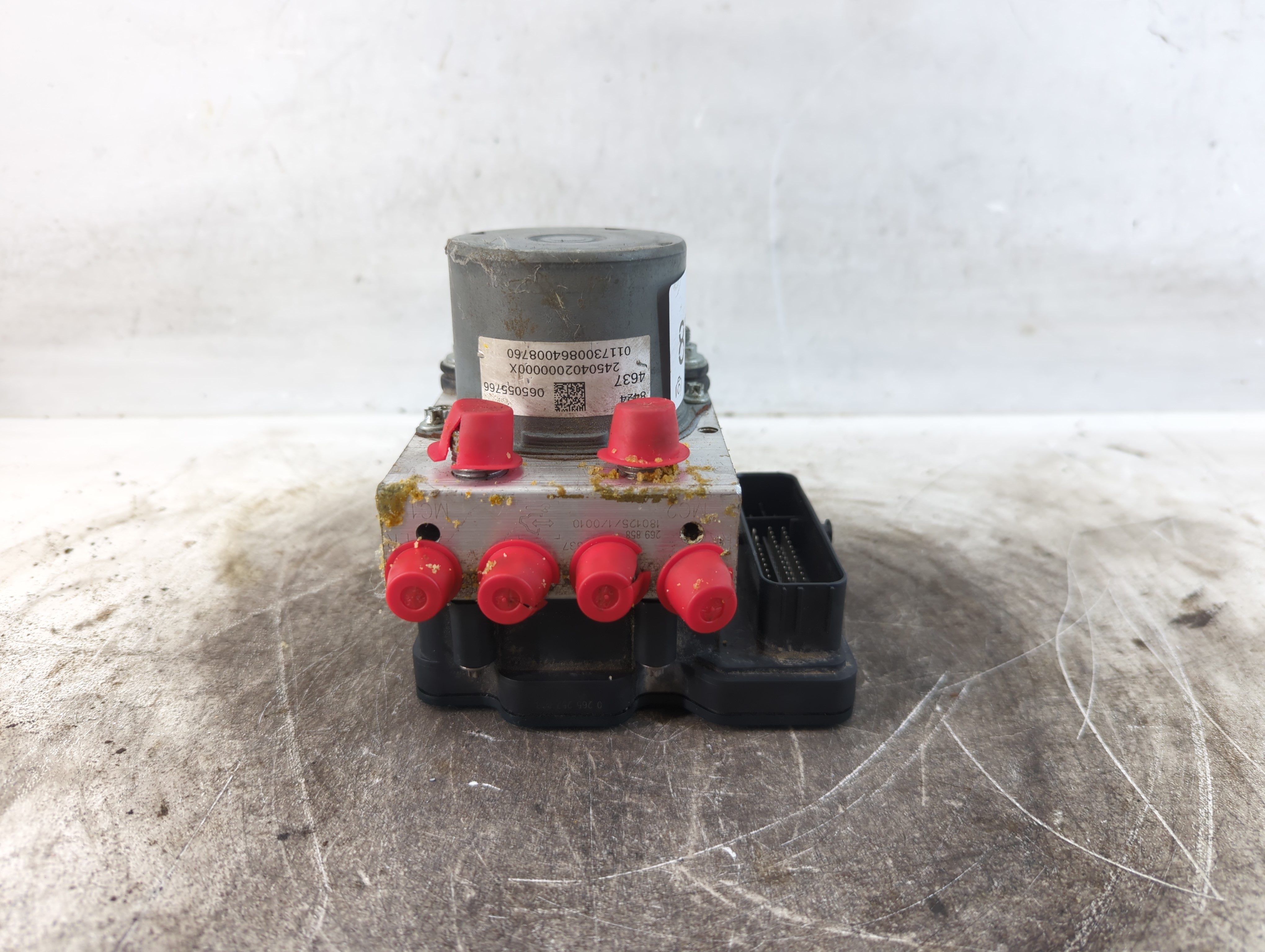 2018-2018 Chevrolet Camaro Abs Pump Control Module 883892 - Oemusedautoparts1.com