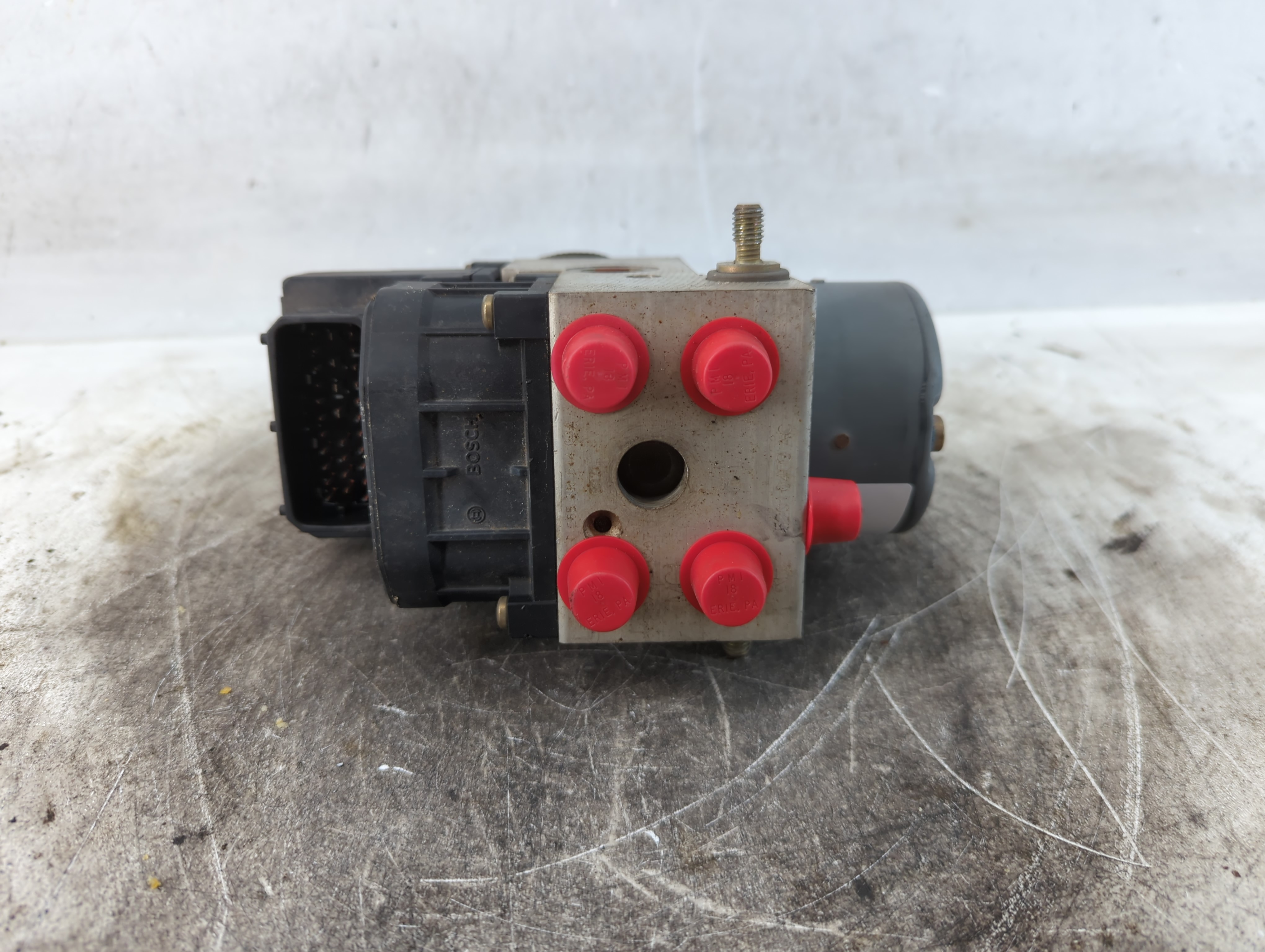 2004-2005 Dodge Durango Abs Pump Control Module 883893 - Oemusedautoparts1.com