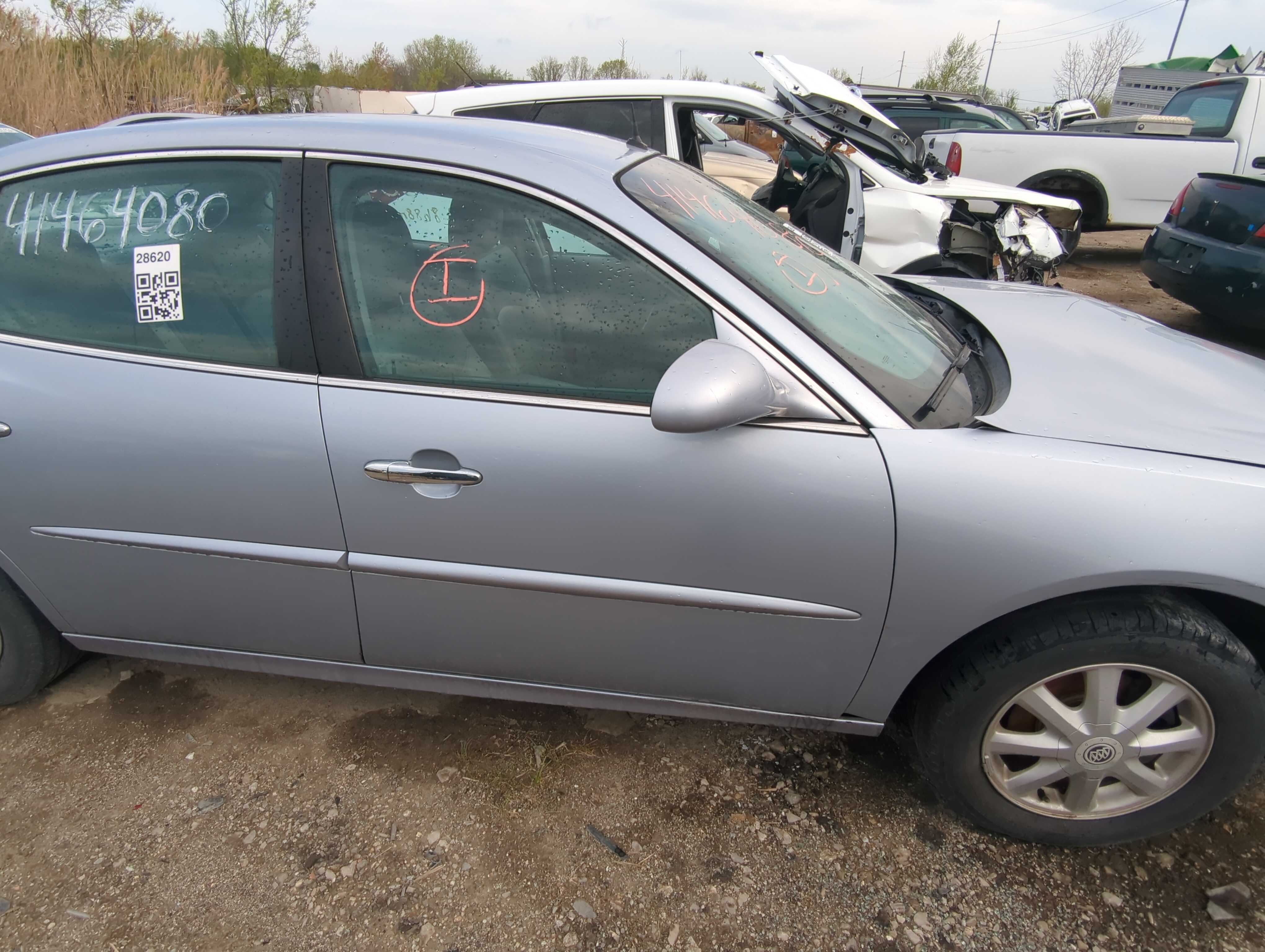 Picture of 2005-2009 Buick Lacrosse Passenger Front Door Oem 884186