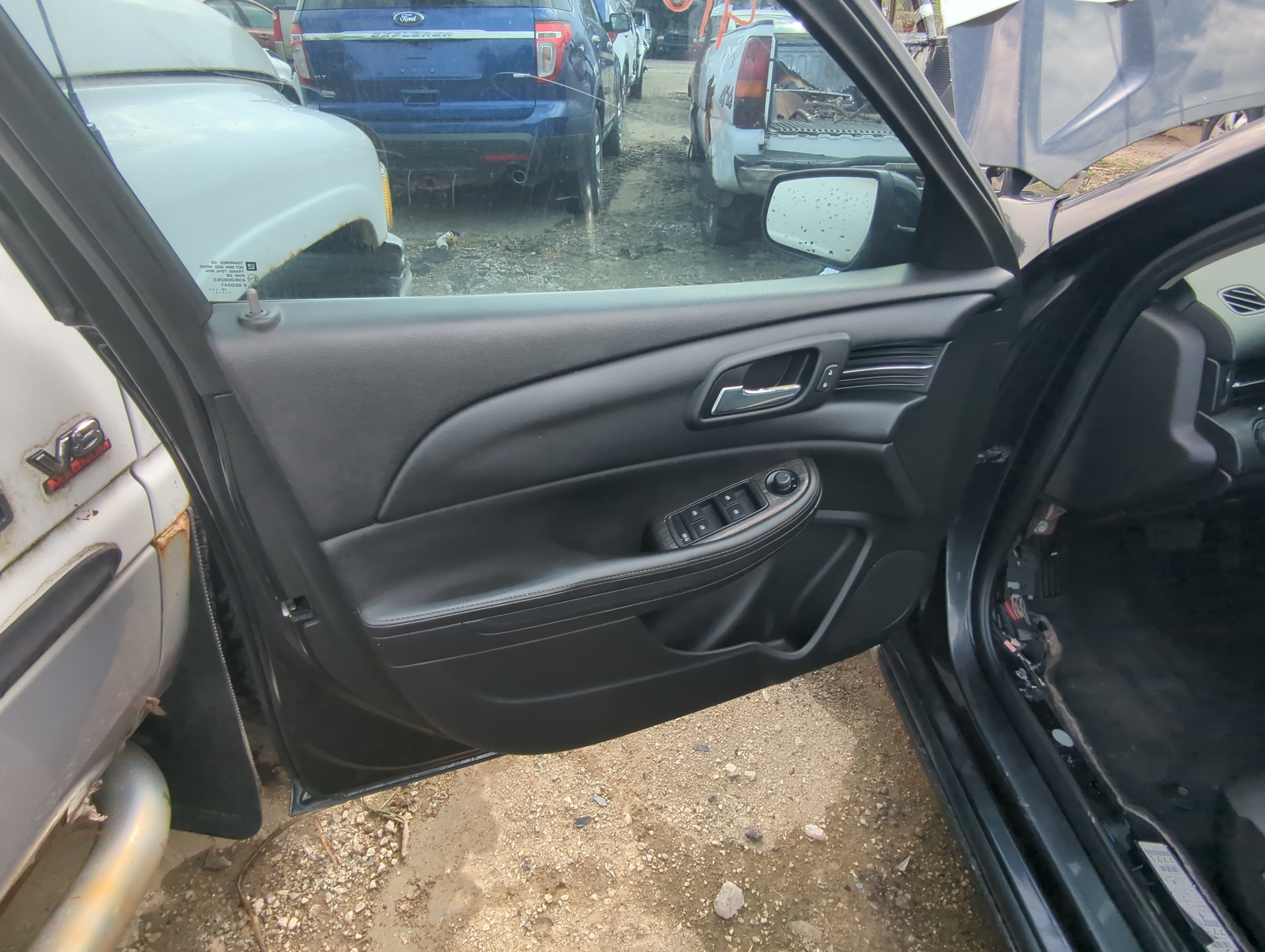 Picture of 2014 Chevrolet Malibu Front Left Driver Interior Door Panel Trim 884638