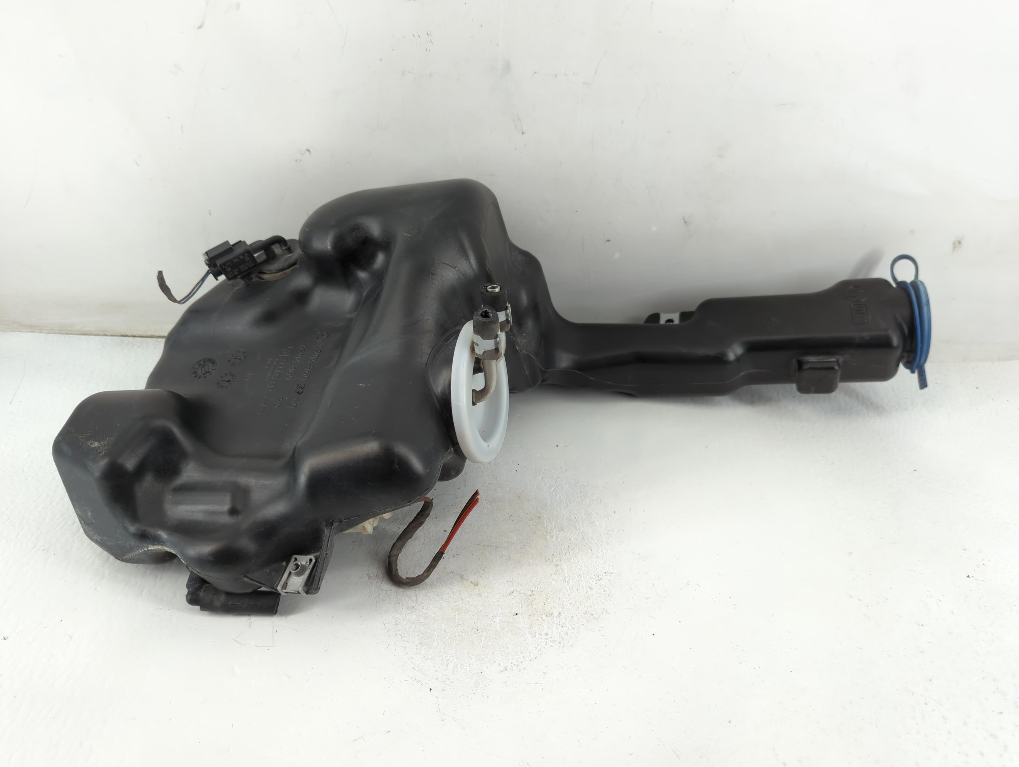 2010-2015 Mercedes-benz C250 Windshield Washer Fluid Reservoir Bottle Oem 884697 - Oemusedautoparts1.com