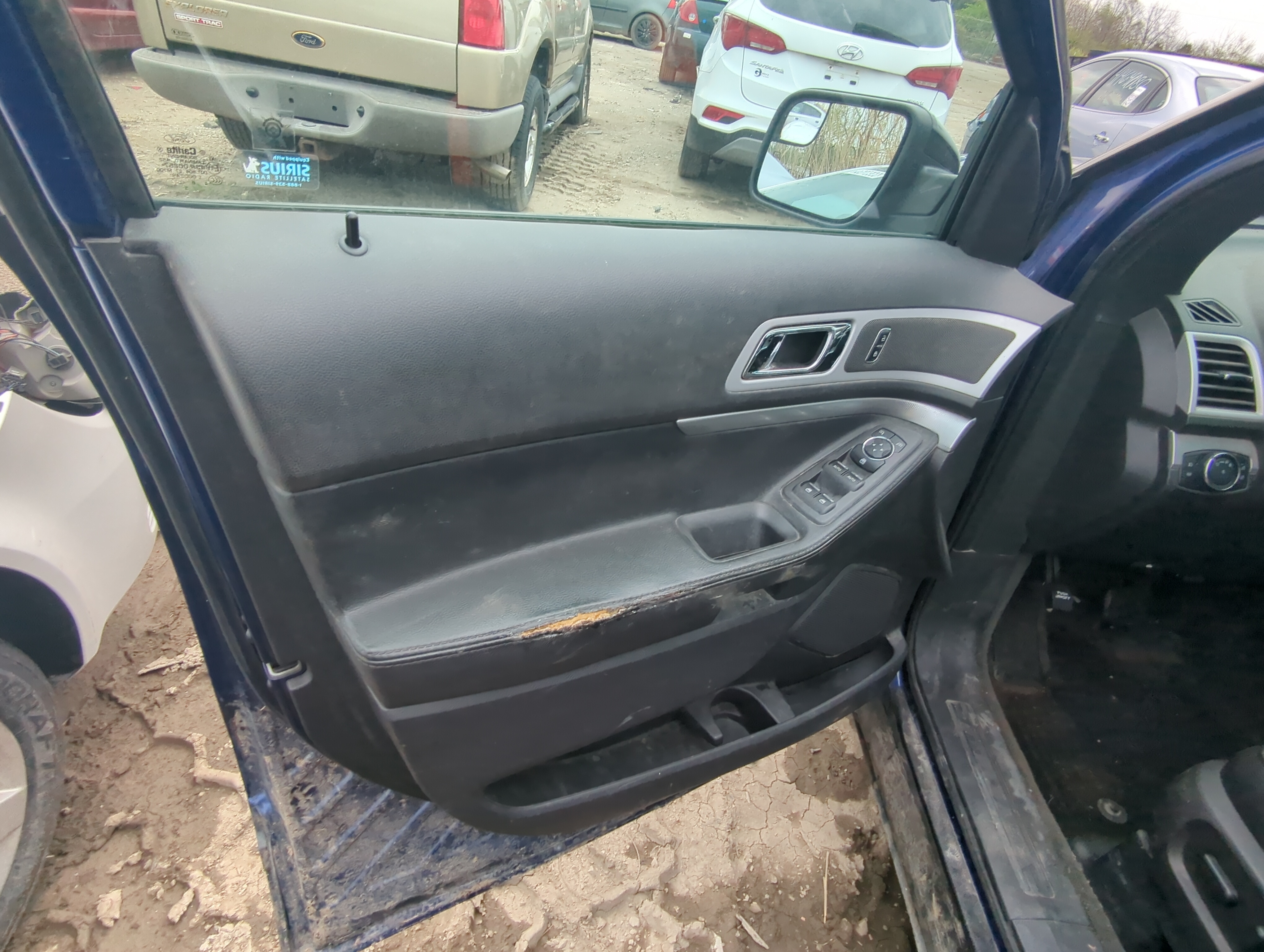 2014 Ford Explorer Front Left Driver Interior Door Panel Trim 884975 - Oemusedautoparts1.com