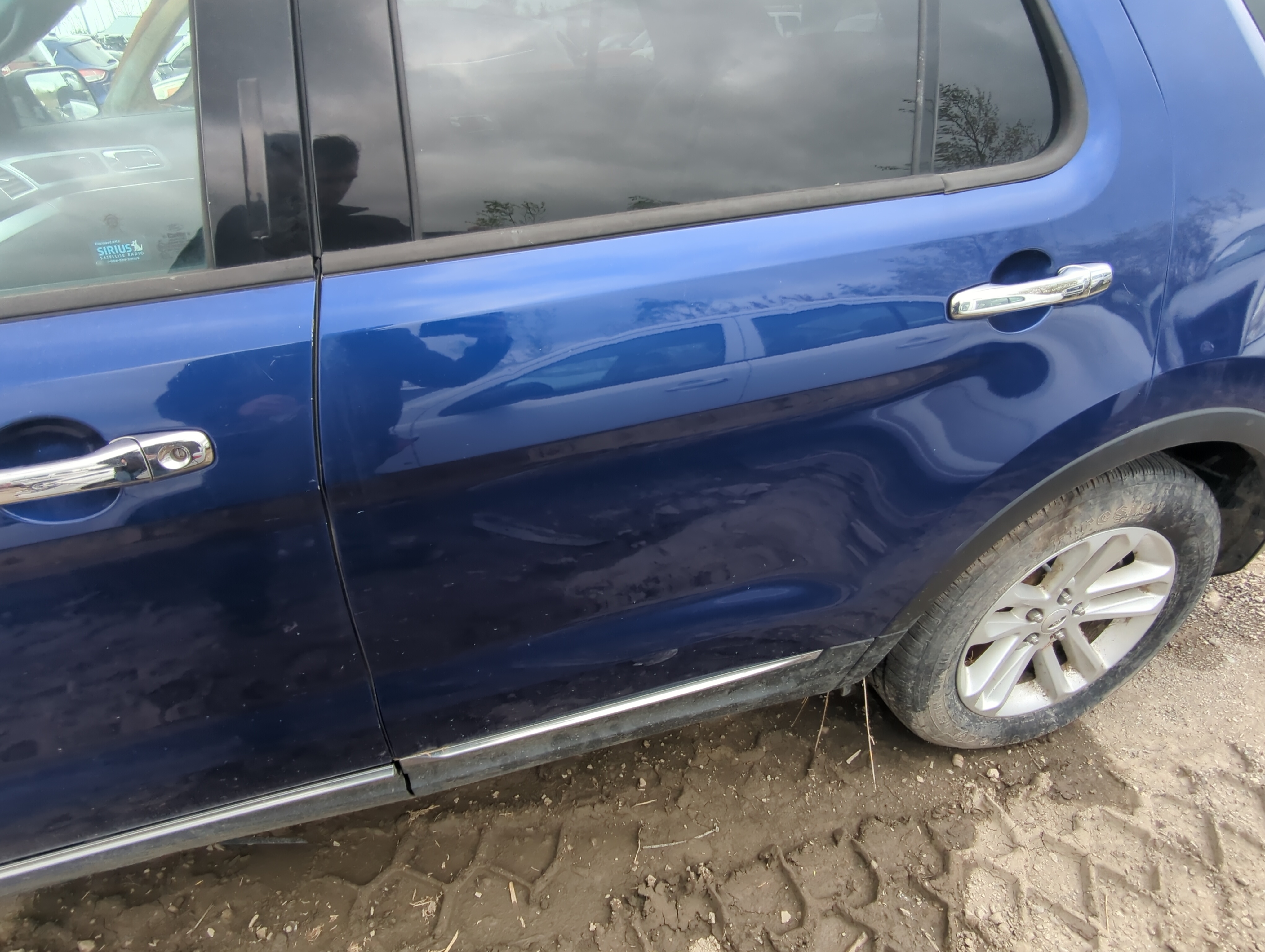 2011-2019 Ford Explorer Driver Rear Door Oem 885018 - Oemusedautoparts1.com