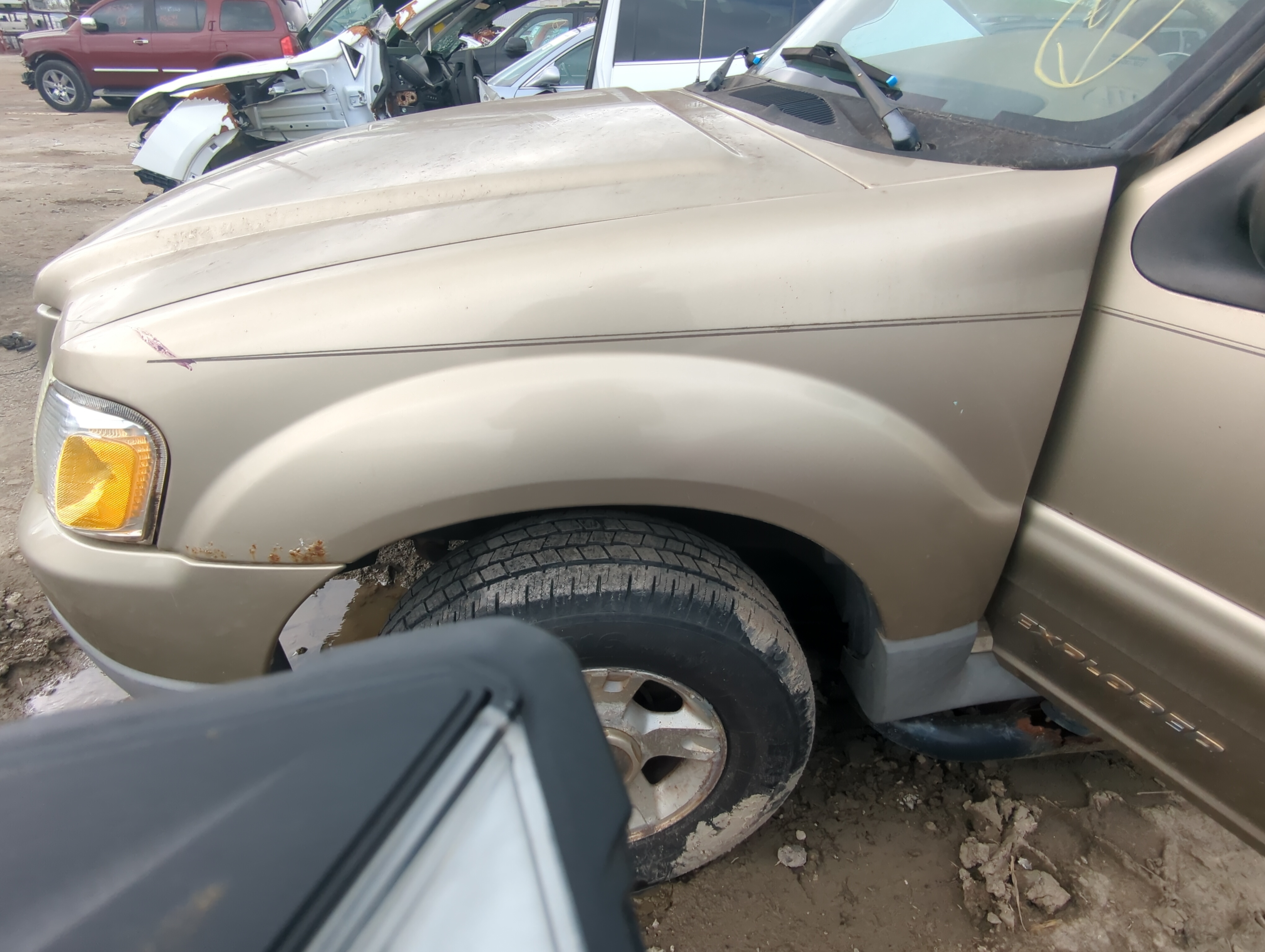 Picture of 2001-2005 Ford Explorer Sport Trac Driver Fender 885096