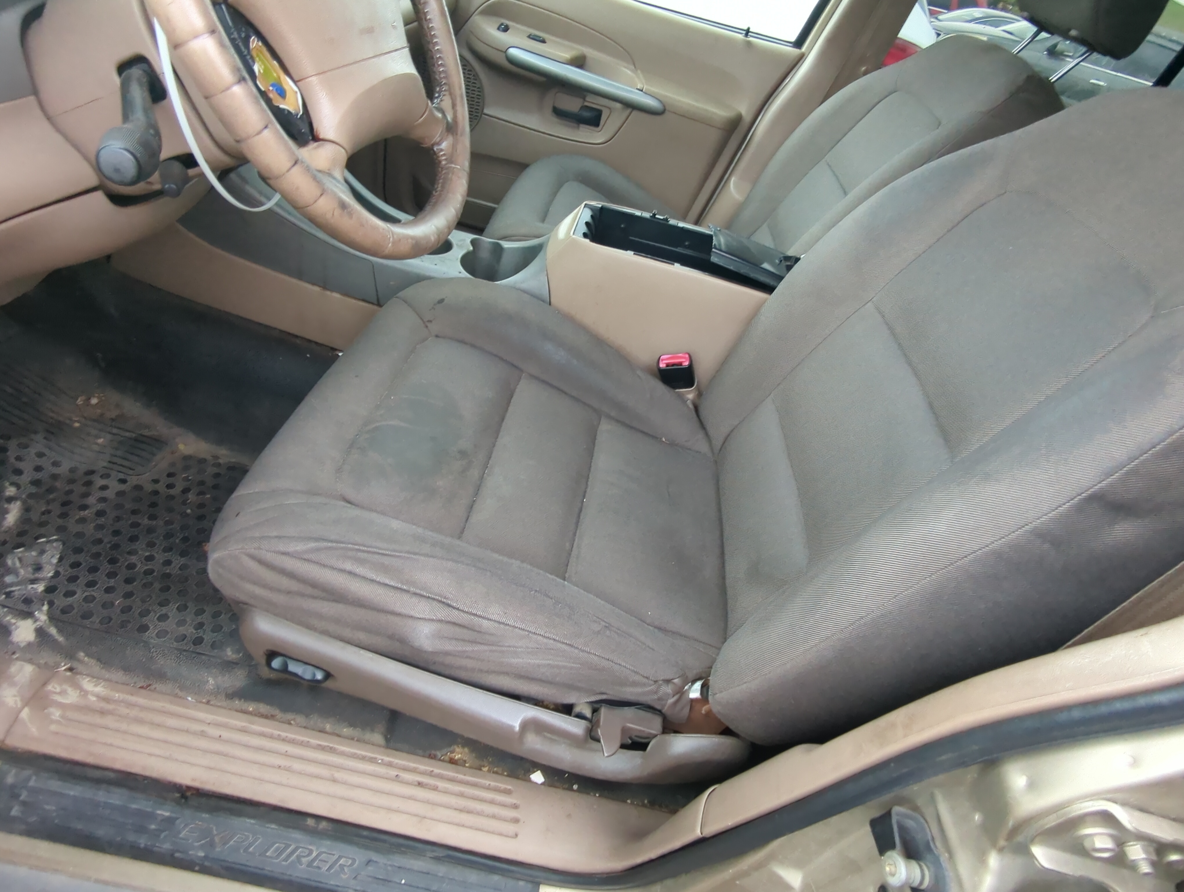 Picture of Ford Explorer Sport Trac Driver Front Seat Oem 885227