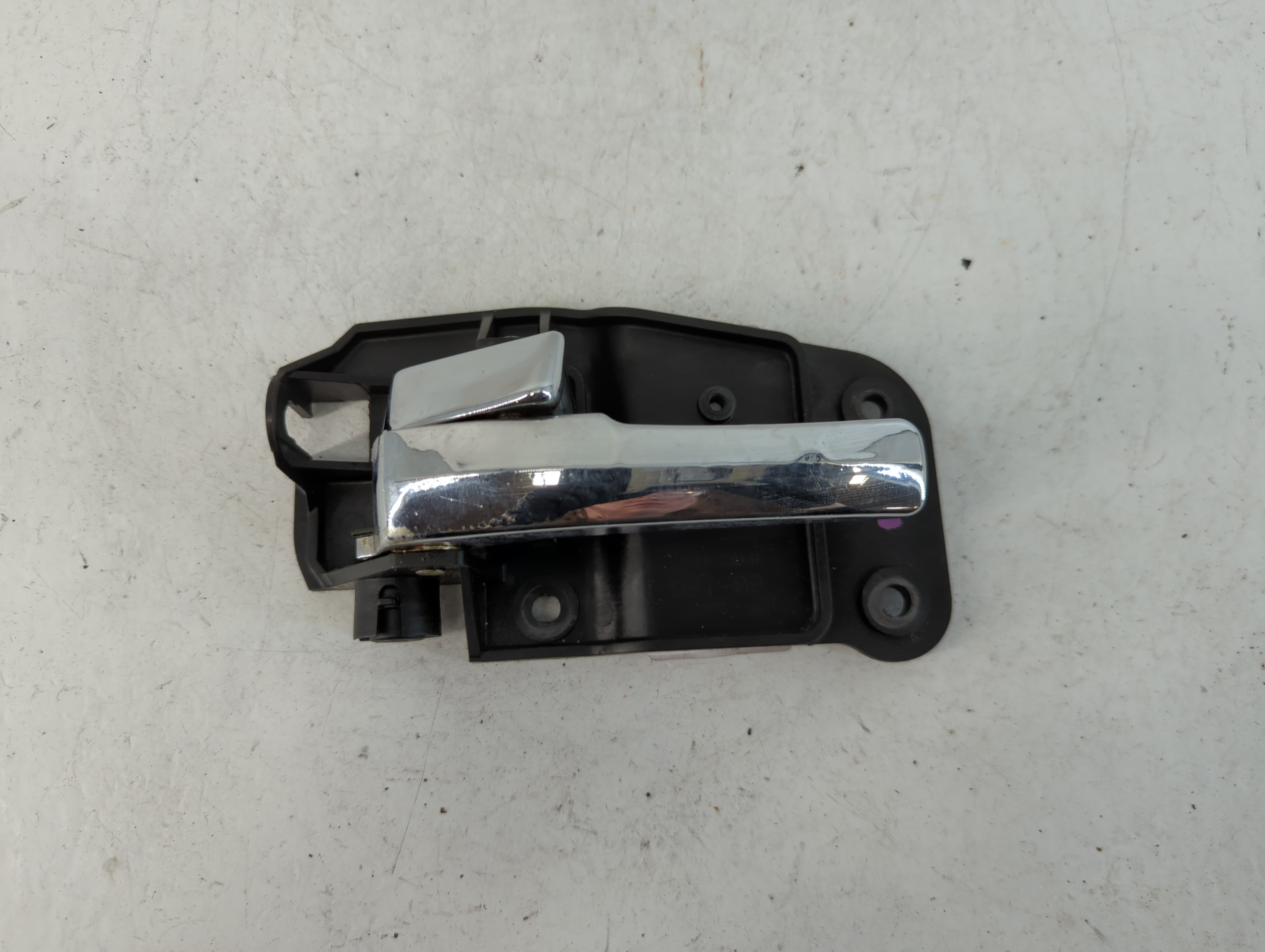 2002 Lincoln Ls Passenger Side Front Inside Door Handle Oem 885256 - Oemusedautoparts1.com