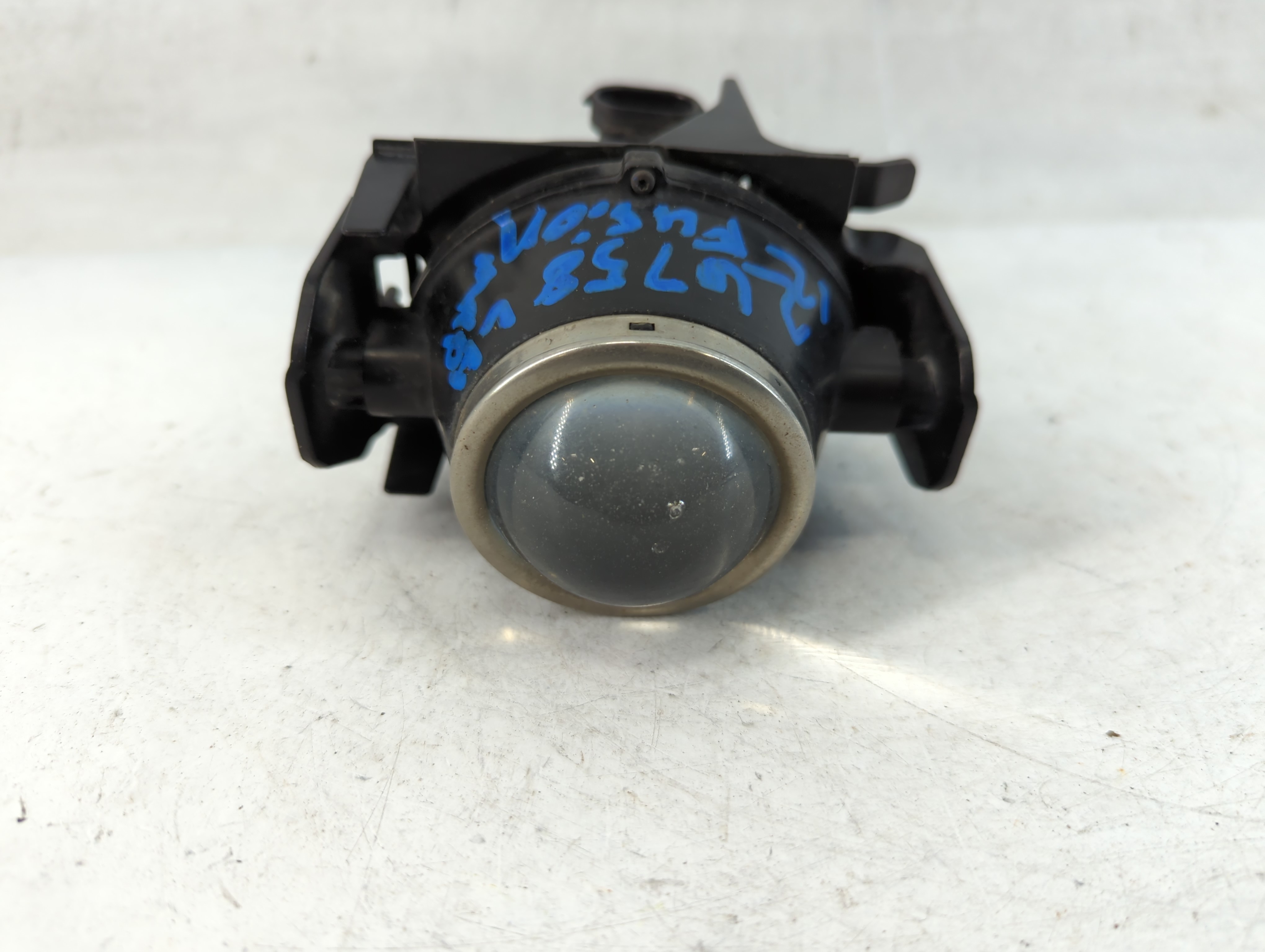 2006-2012 Ford Fusion Driver Left Oem Fog Light Lamp 885257 - Oemusedautoparts1.com