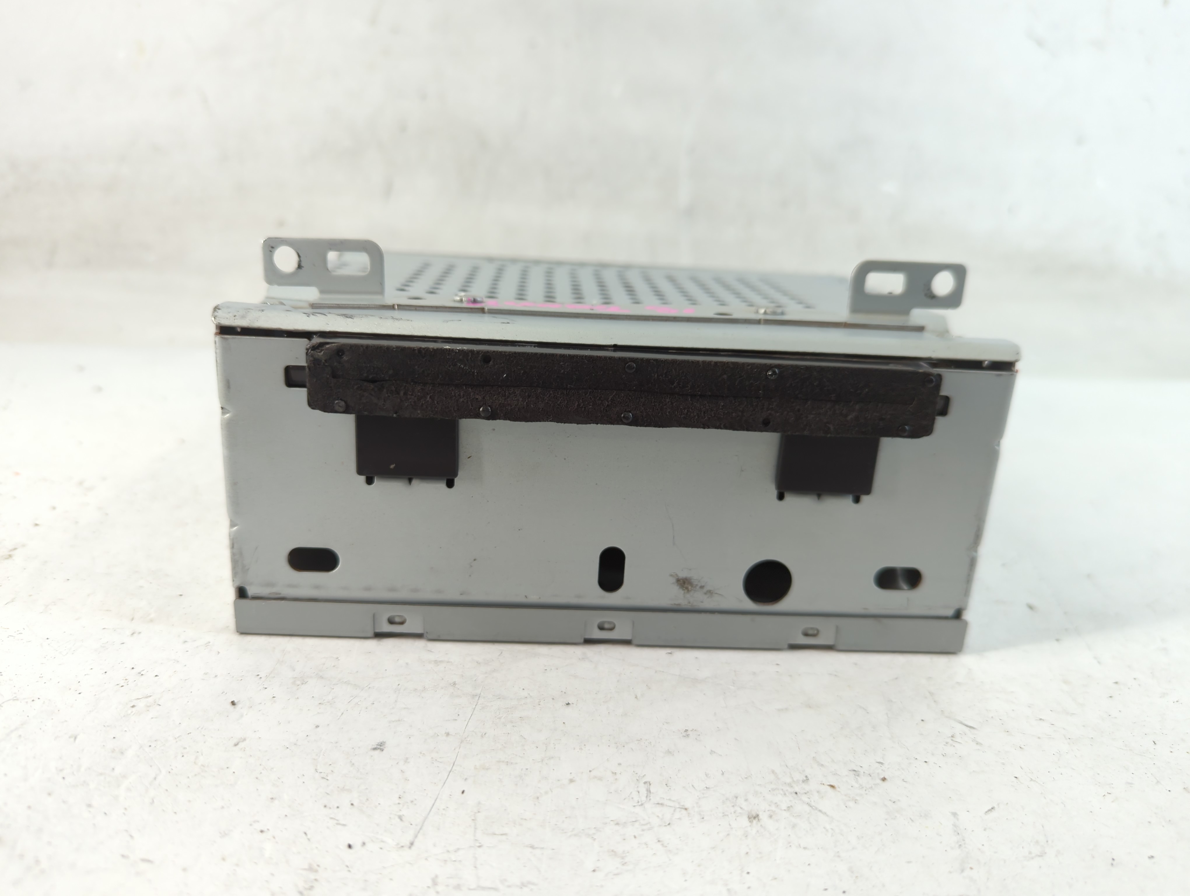 Ford Transit Am Fm Cd Player Radio Receiver 885276 - Oemusedautoparts1.com