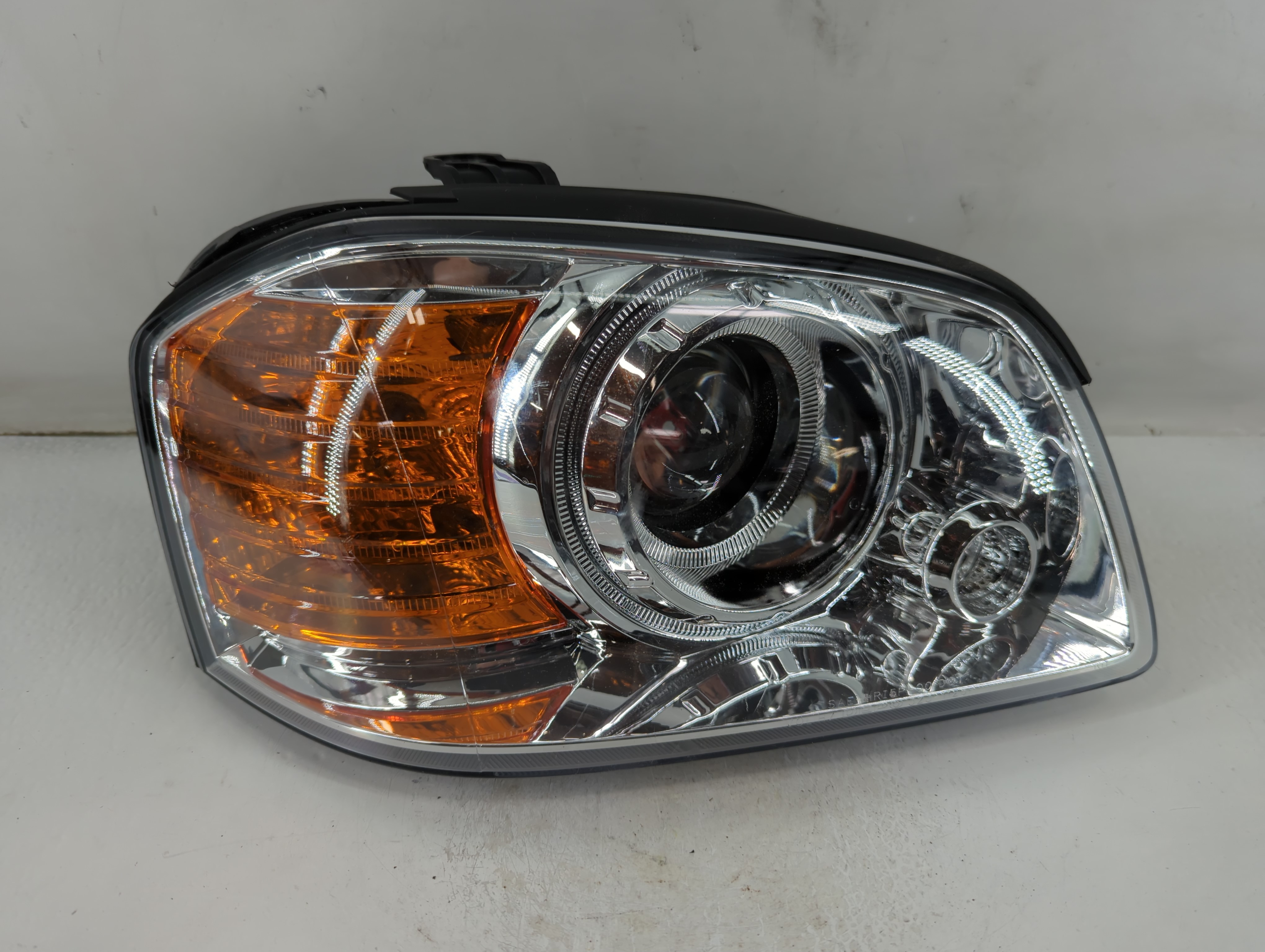 Picture of 2003-2004 Kia Optima Passenger Right Oem Head Light Headlight Lamp 885324