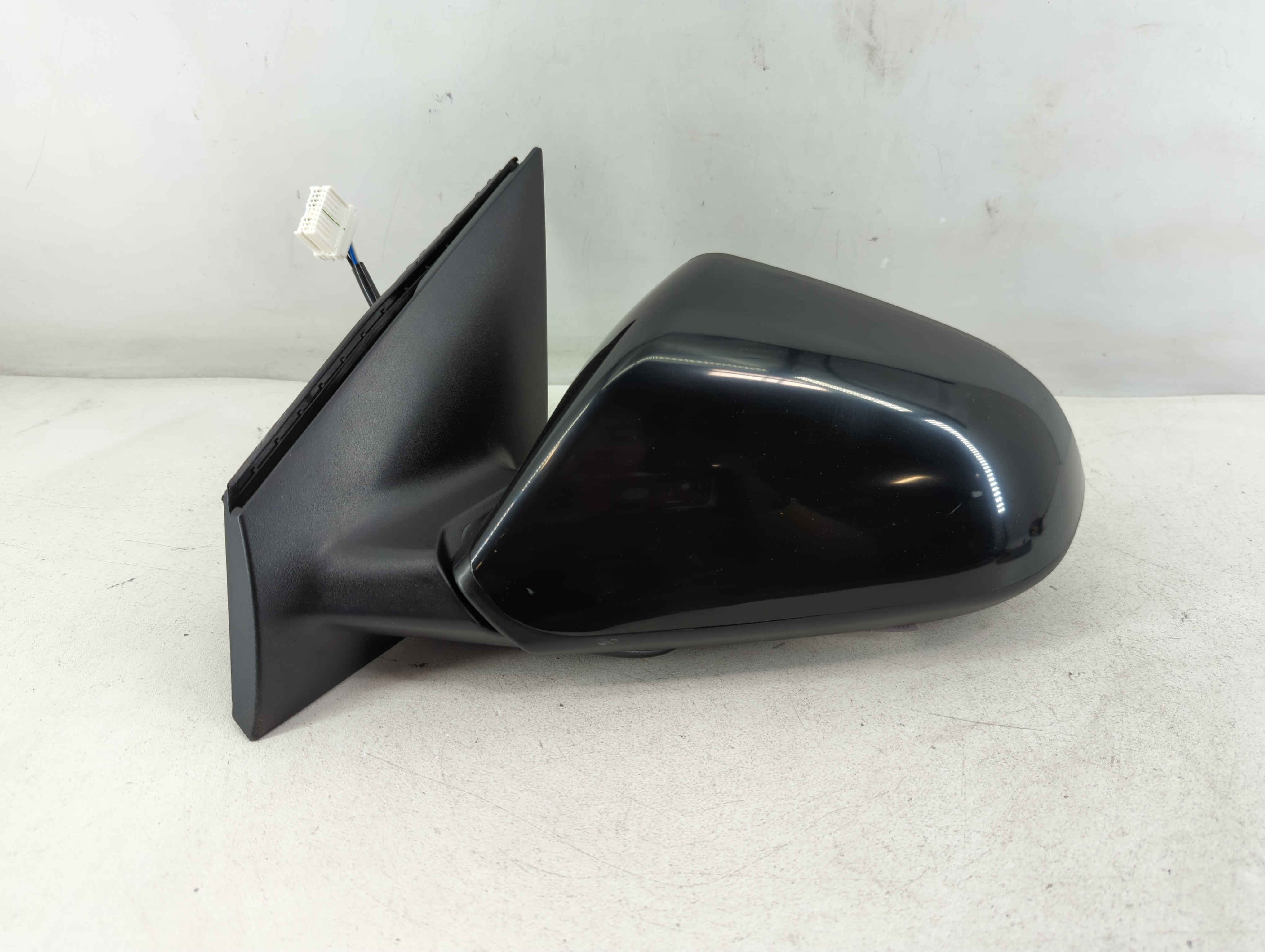 2015-2017 Hyundai Sonata Driver Left Side View Power Door Mirror Black 885354 - Oemusedautoparts1.com