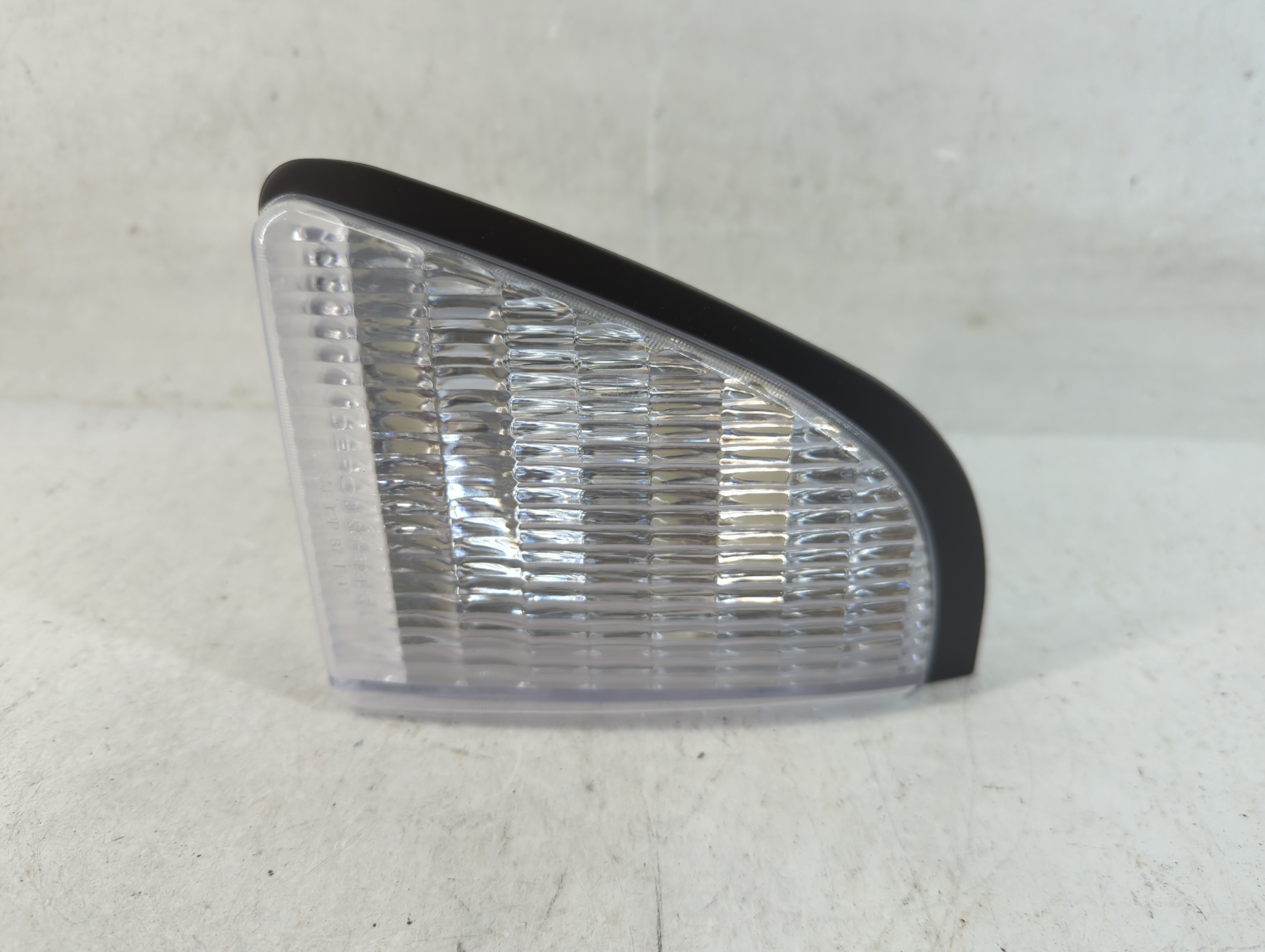 1993 Ford Mustang Driver Left Oem Fog Light Lamp 885392 - Oemusedautoparts1.com
