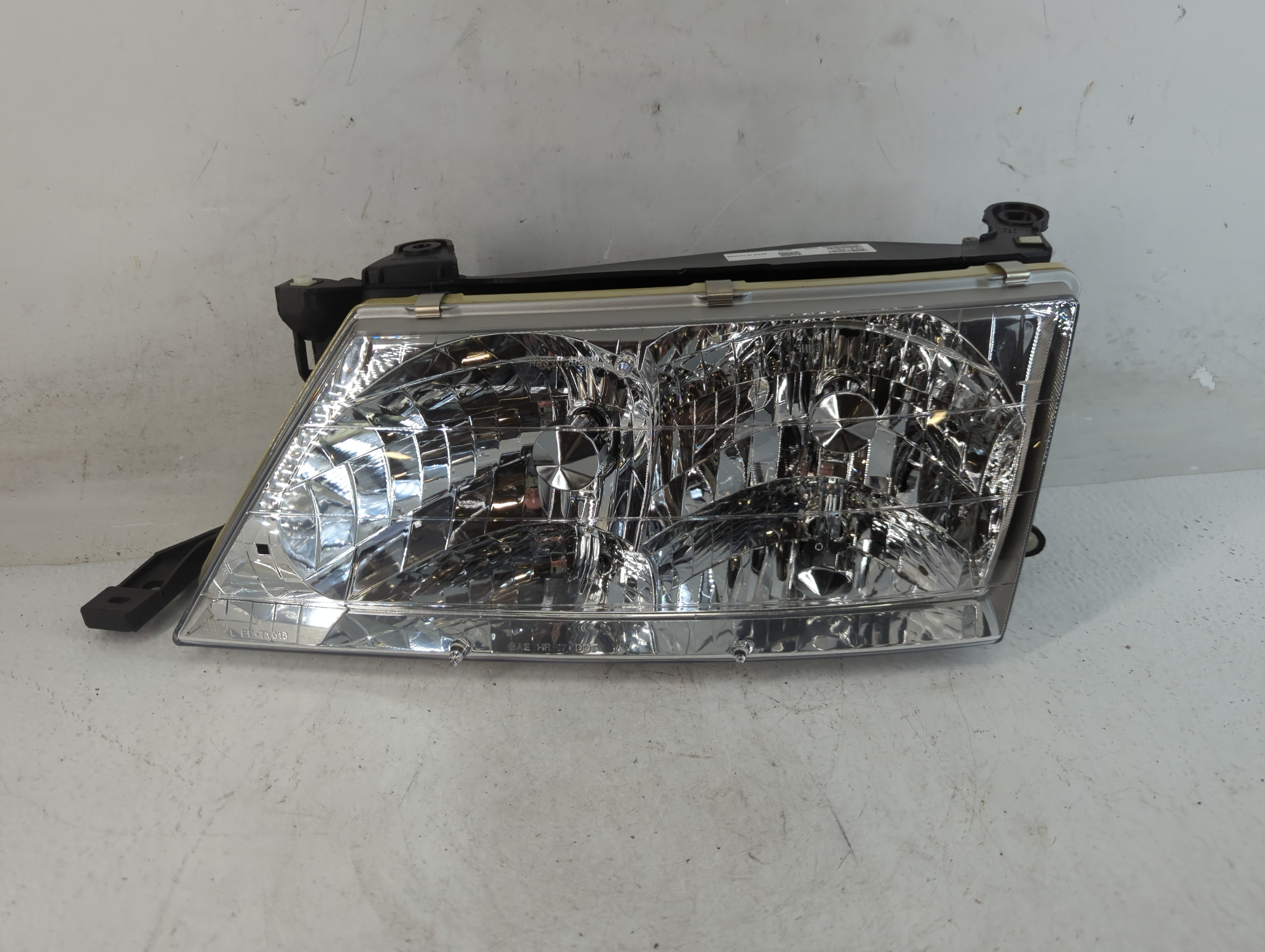 1998-1999 Toyota Avalon Driver Left Oem Head Light Headlight Lamp 885393 - Oemusedautoparts1.com