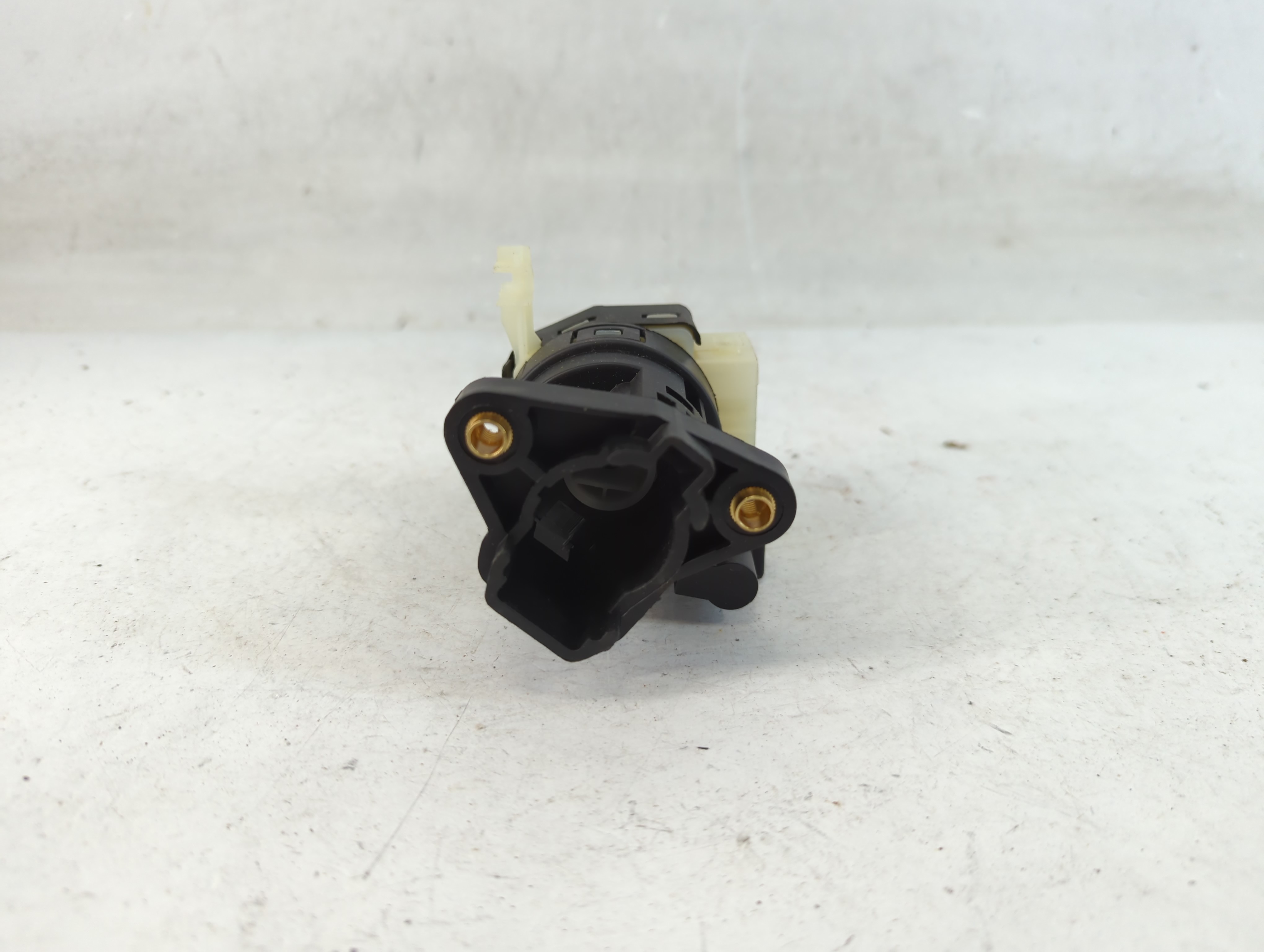 2000-2005 Chevrolet Impala Ignition Switch Oem 885414 - Oemusedautoparts1.com