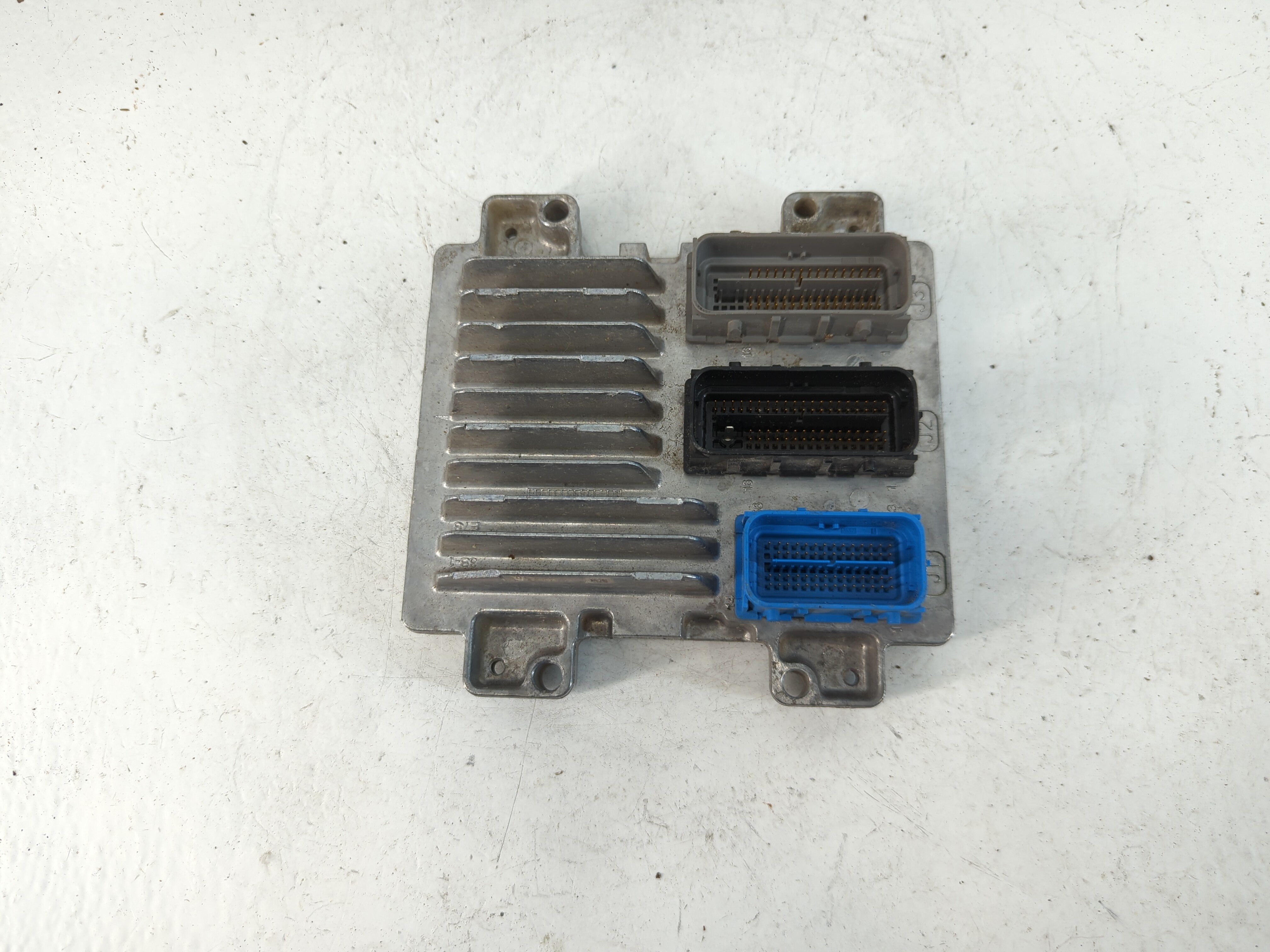 2011-2013 Chevrolet Volt Engine Control Computer Ecu Pcm Ecm Pcu Oem 885416 - Oemusedautoparts1.com