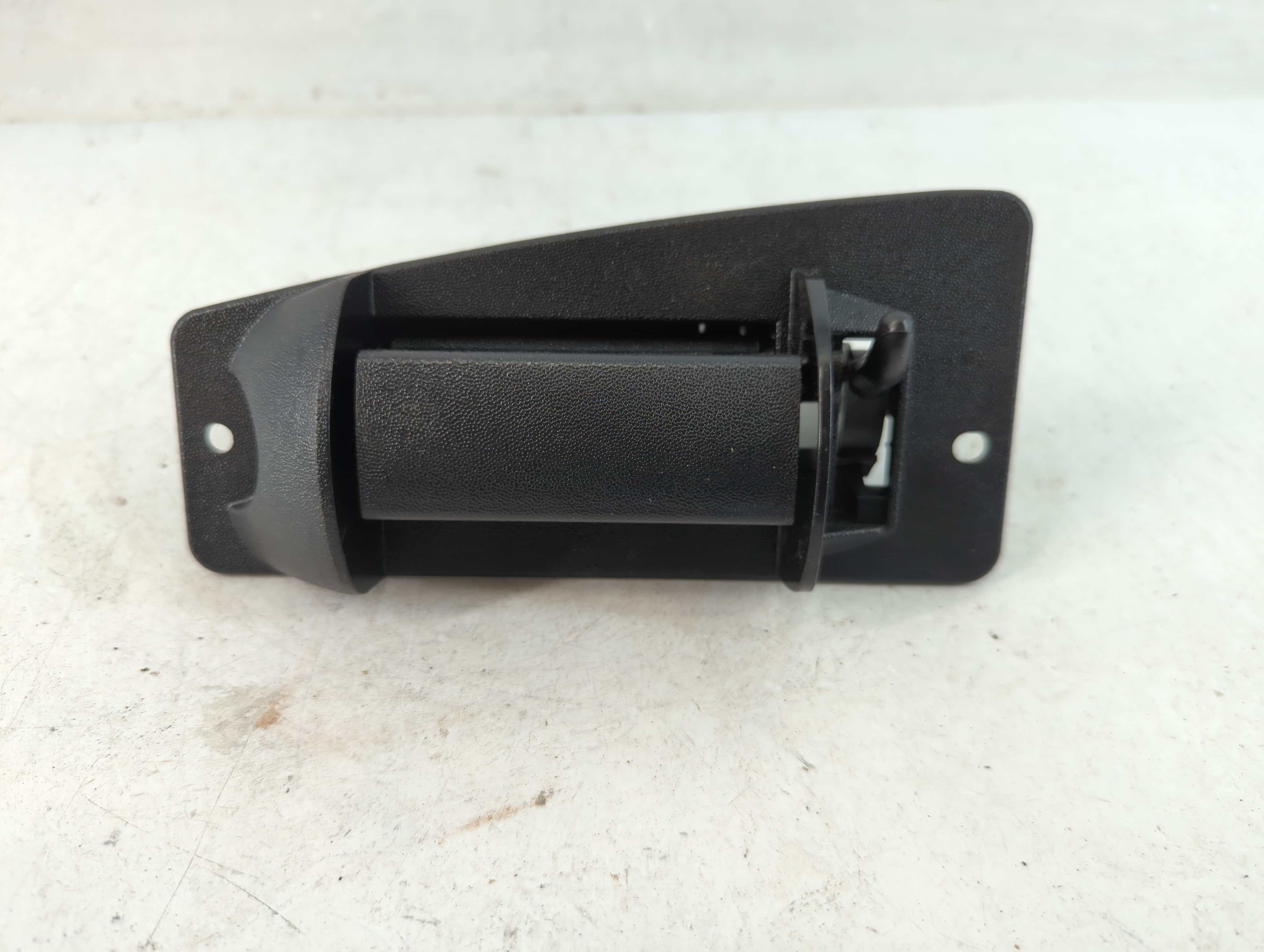 2004 Chevrolet Silverado 1500 Drivers Side Inside Front Door Handle Oem 885431 - Oemusedautoparts1.com
