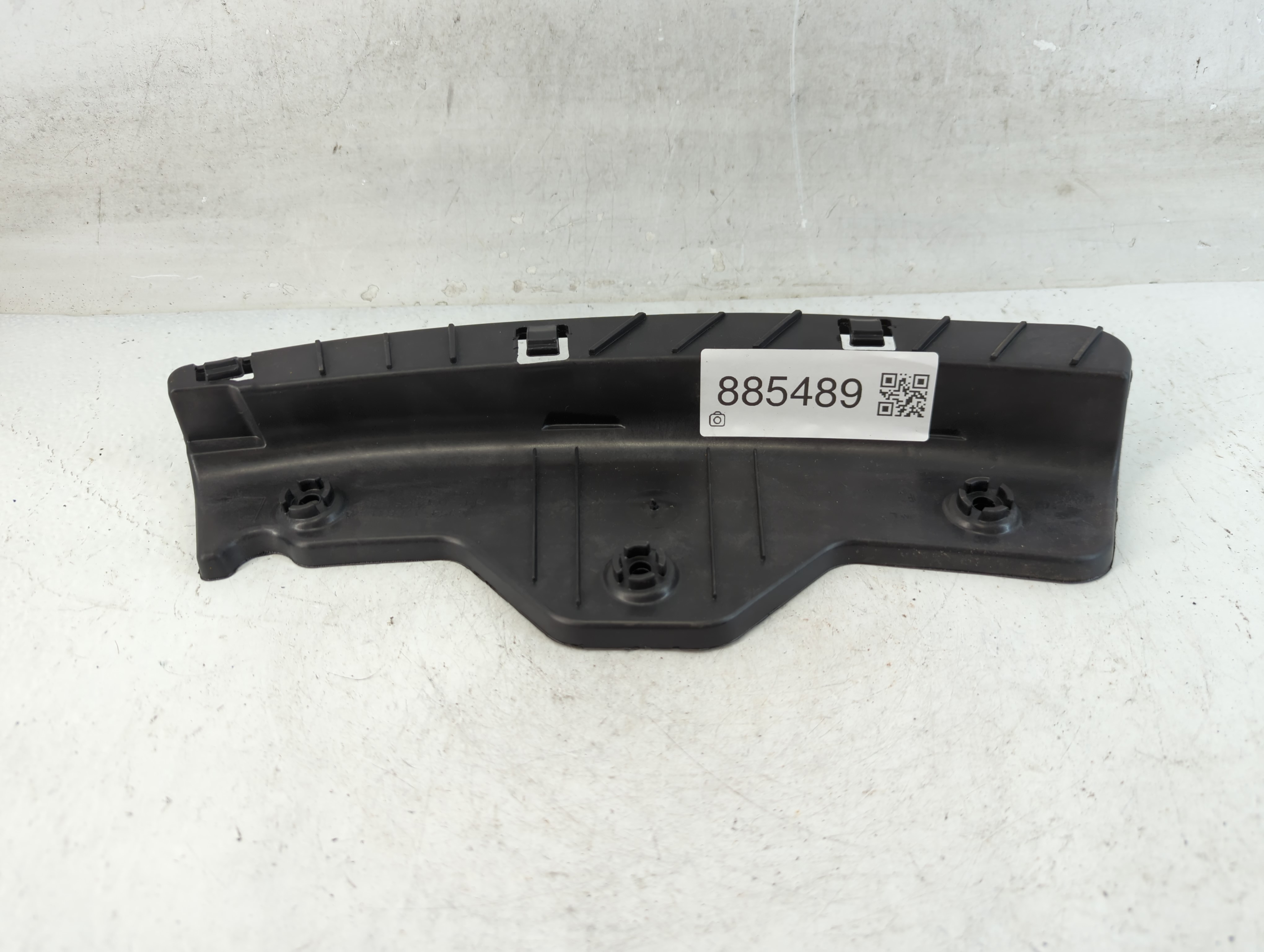 2015 Ford Escape  Headlight Lower Bracket 885489 - Oemusedautoparts1.com