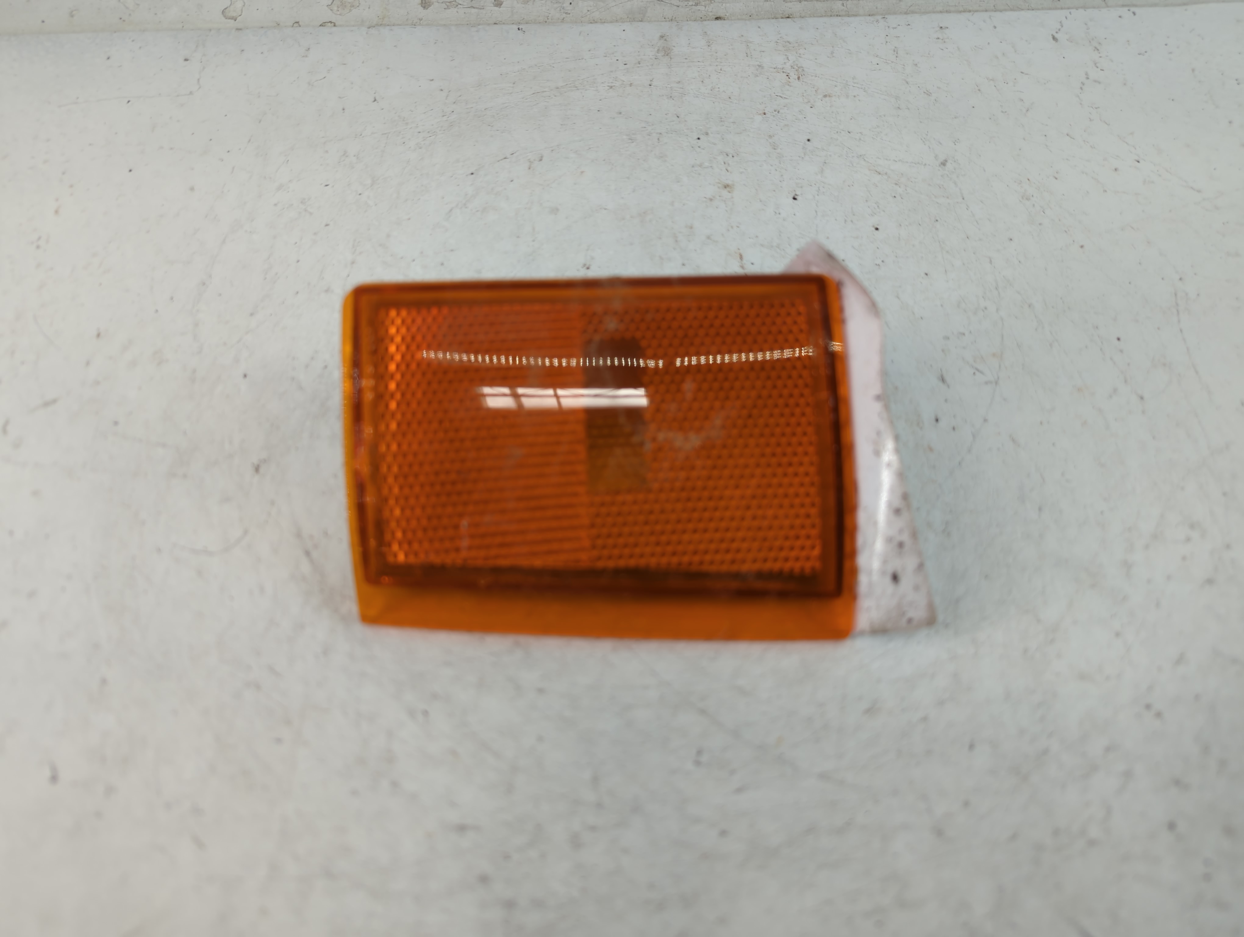 Chevrolet Suburban 1500 Passenger Right Oem Fog Light Lamp 885492 - Oemusedautoparts1.com