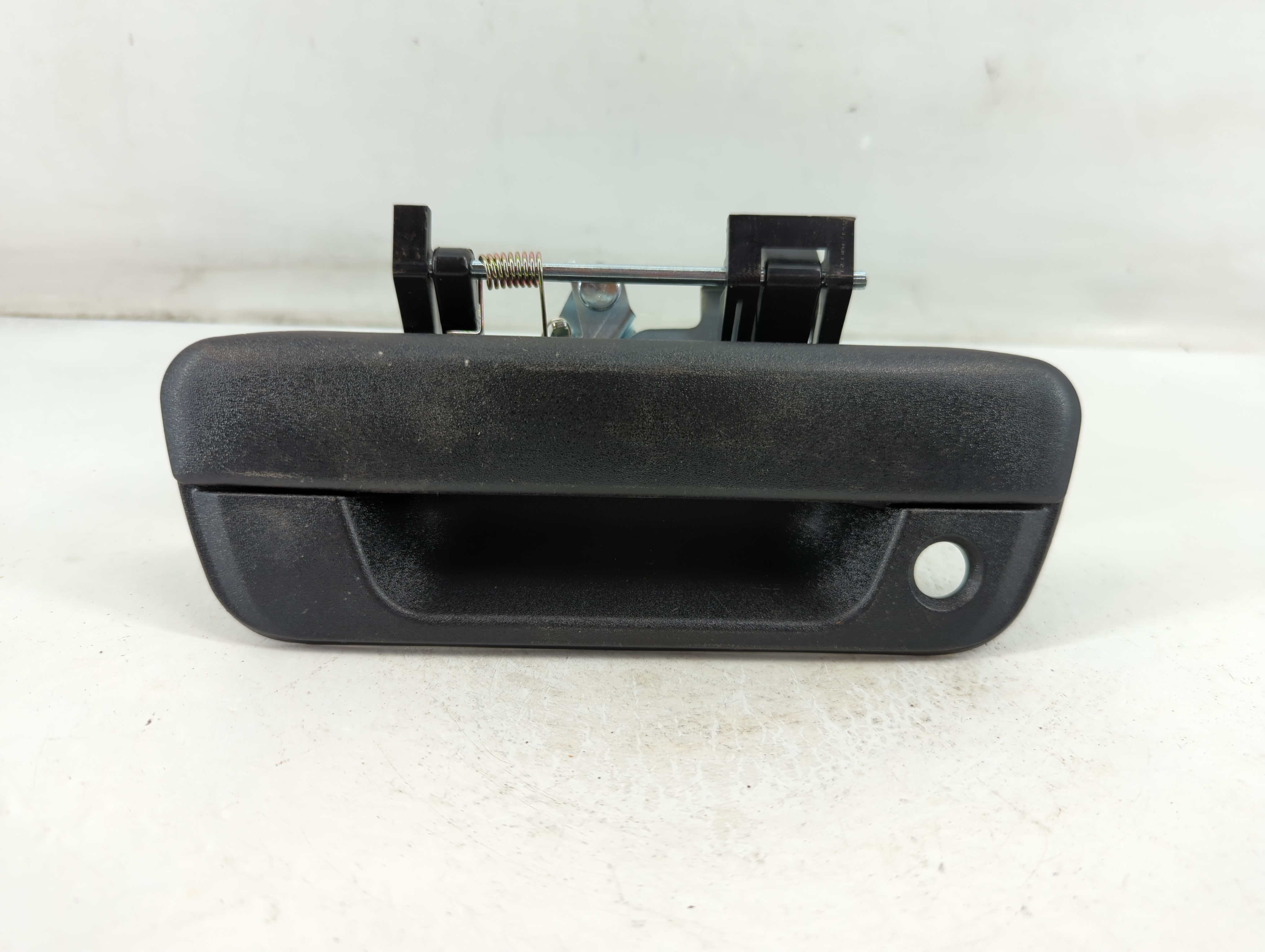 2004 Chevrolet Colorado Driver Rear Left Door Handle Exterior Assembly 885503 - Oemusedautoparts1.com