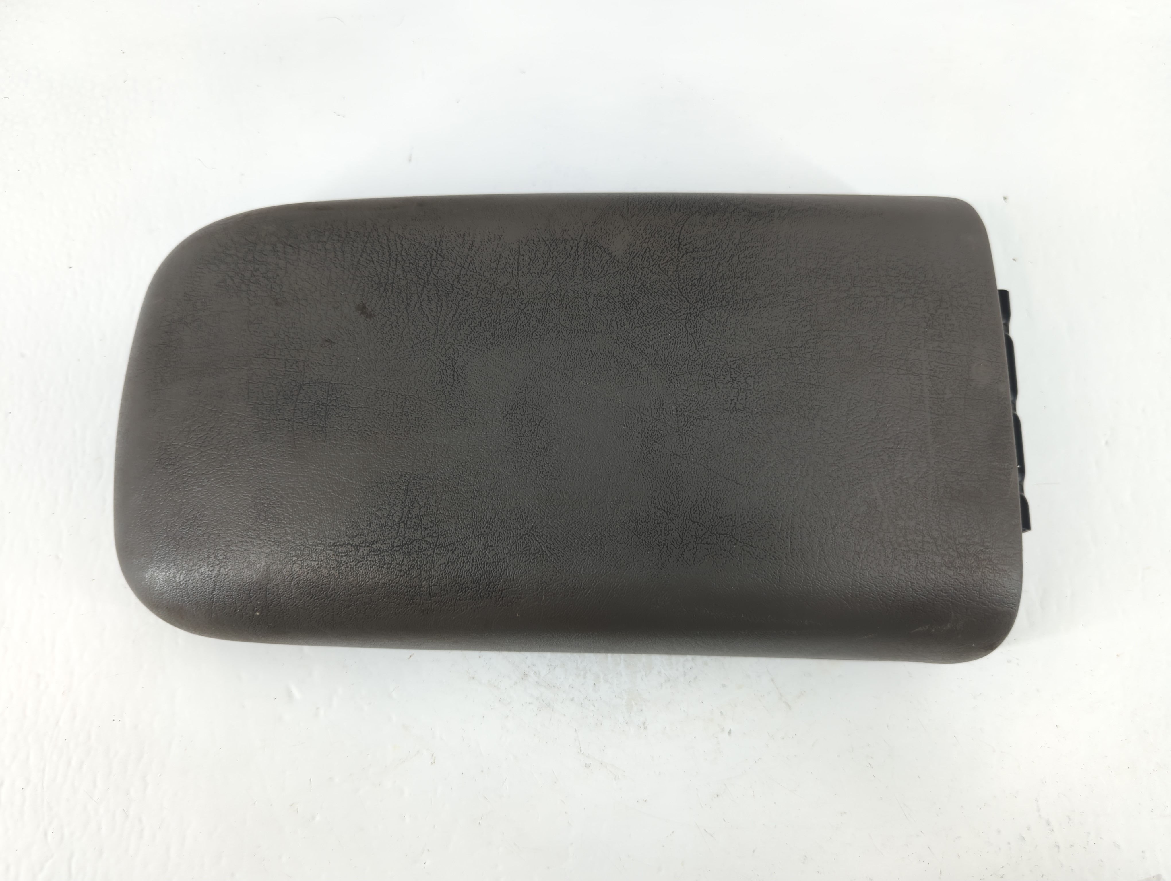 2006-2009 Chevrolet Trailblazer Center Console Armrest Cover Lid Black 885540 - Oemusedautoparts1.com