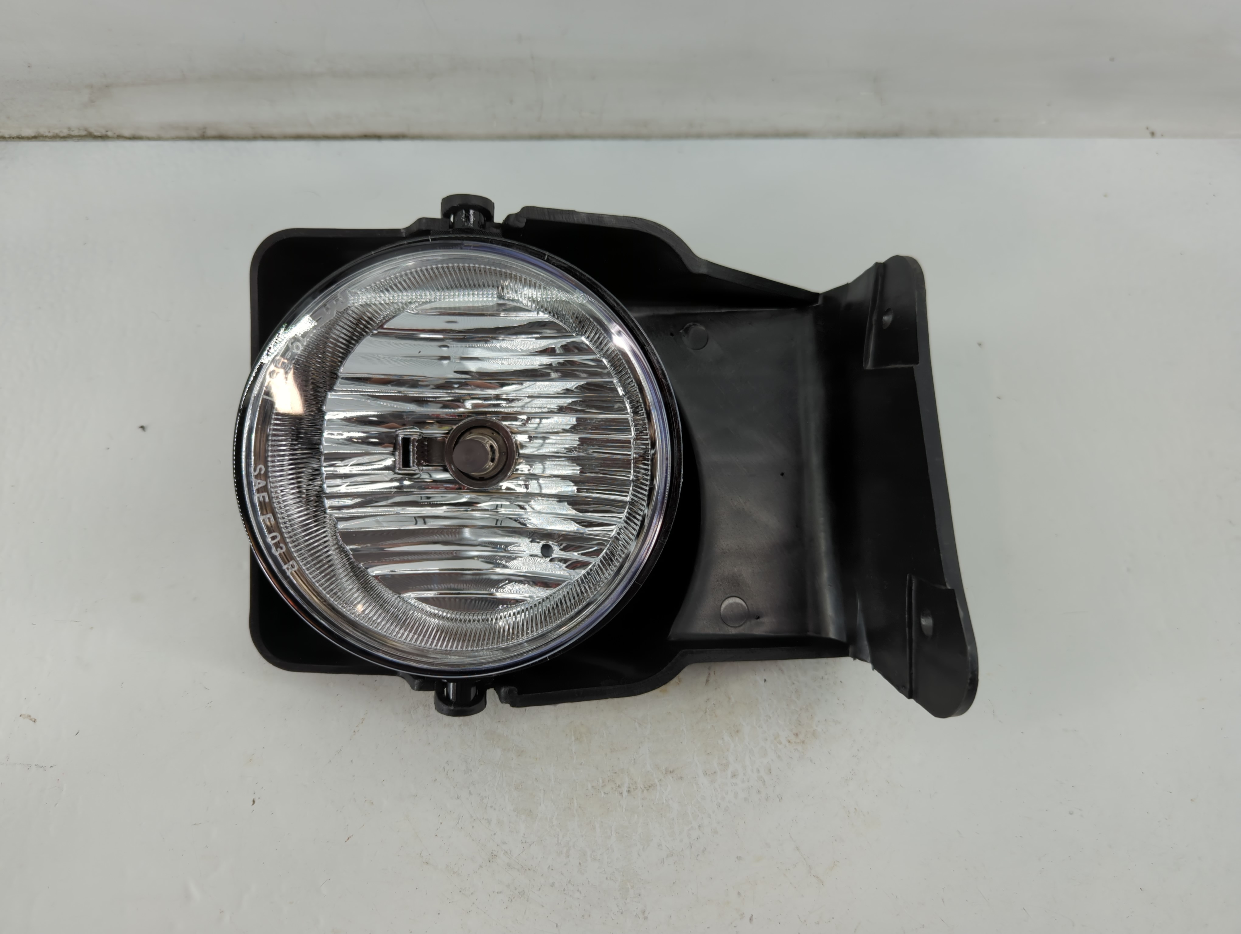 2004-2007 Gmc Sierra 1500 Passenger Right Oem Fog Light Lamp 885541 - Oemusedautoparts1.com