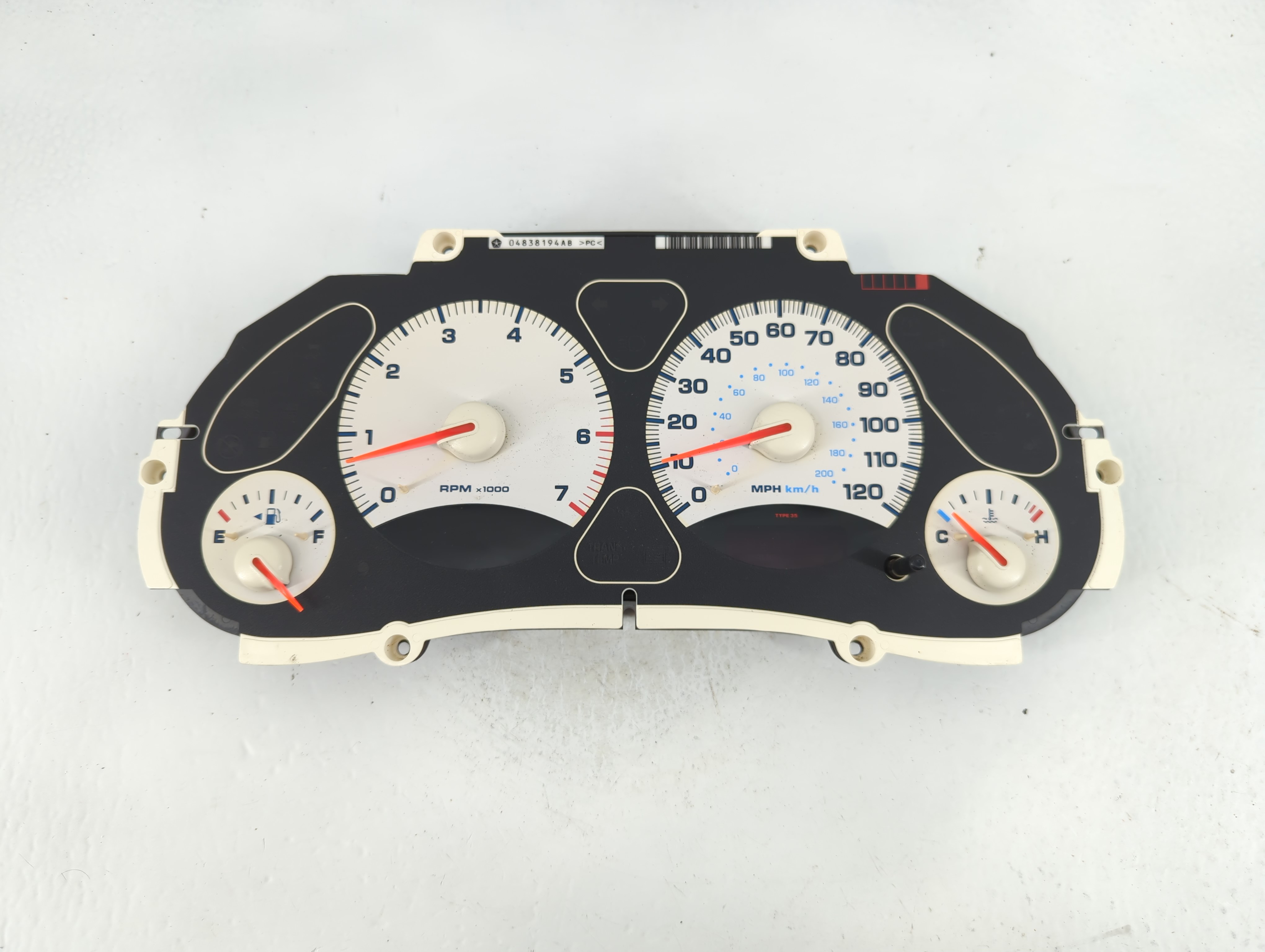 2004 Jeep Cherokee Speedometer Instrument Cluster Gauges 04828935ab 885553 - Oemusedautoparts1.com