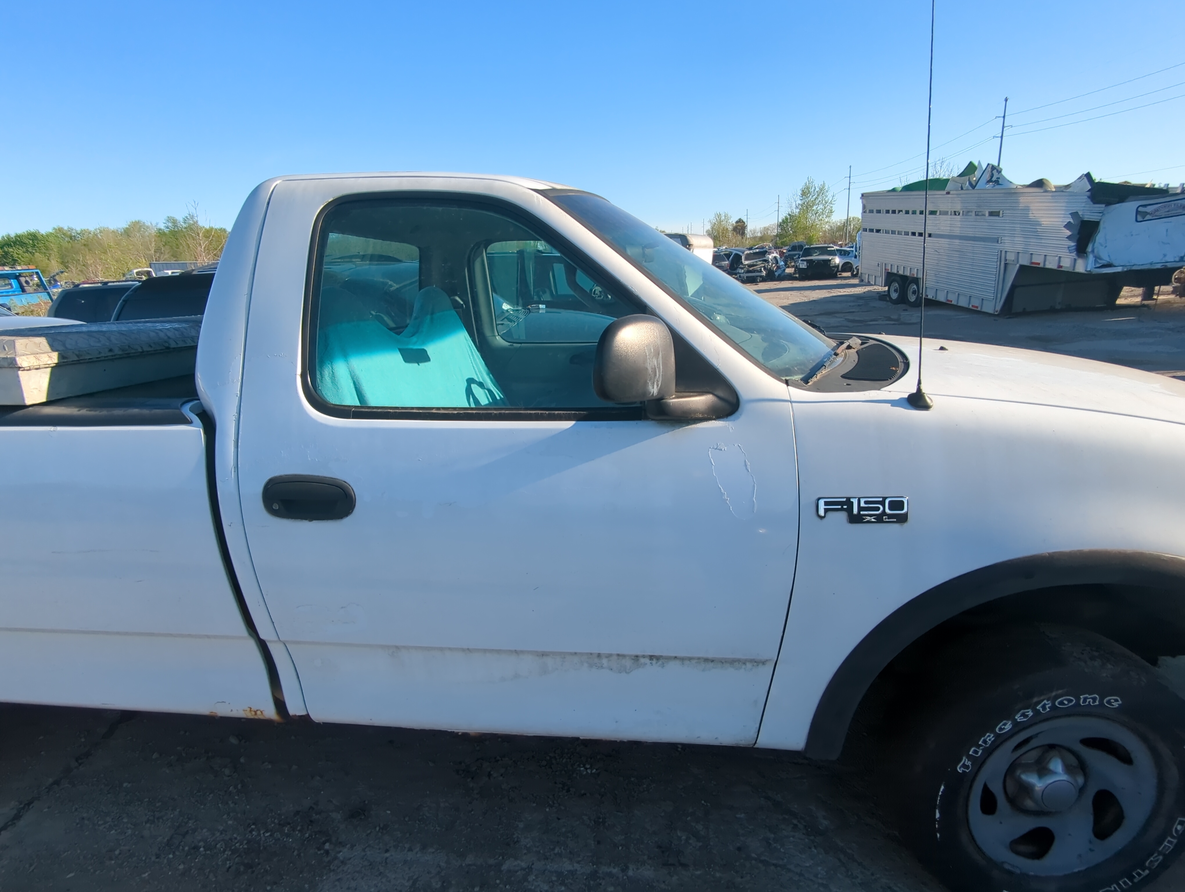 Picture of 1998-2003 Ford F-150 Passenger Front Door Oem 885683