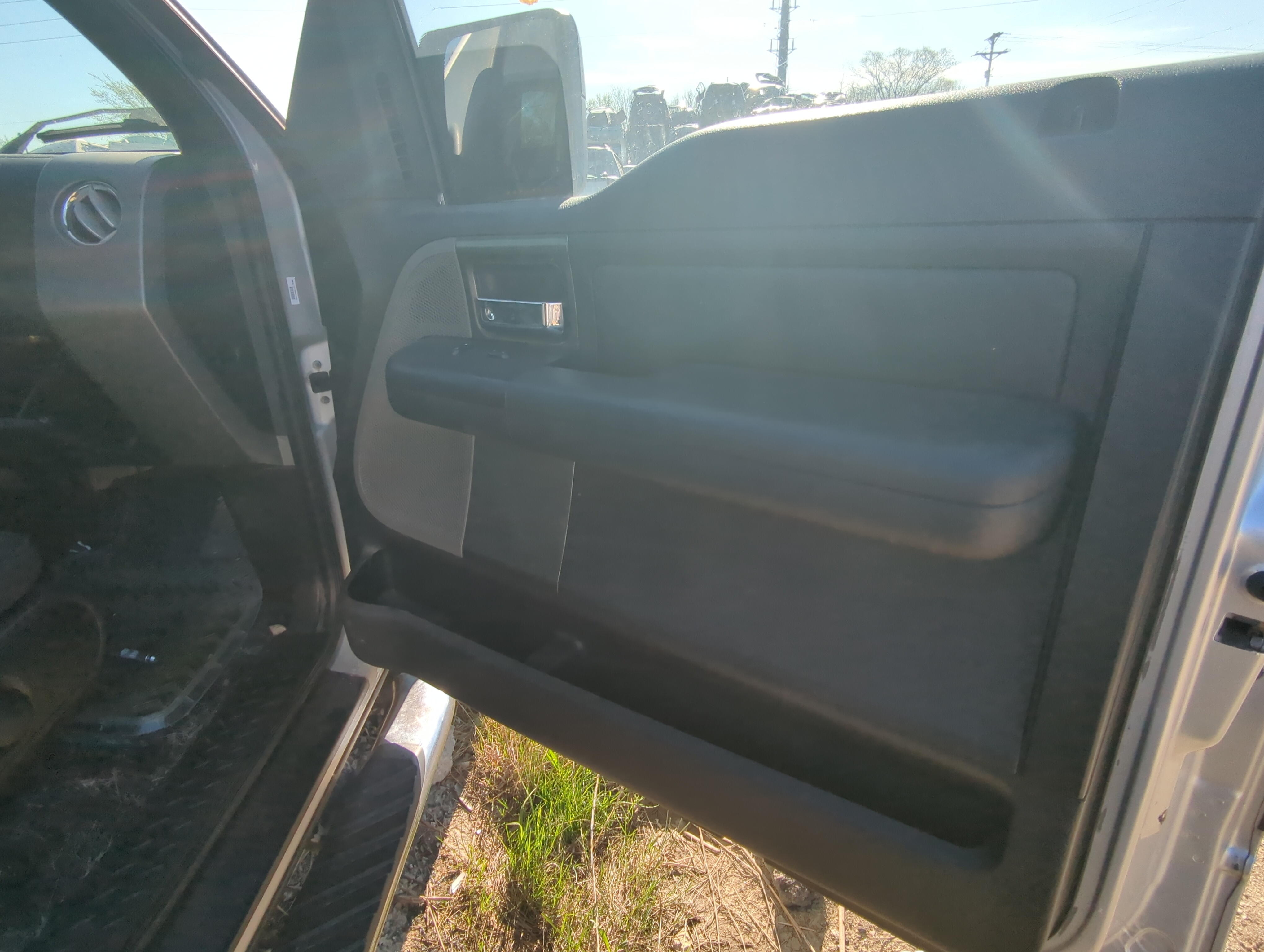Picture of 2005 Ford F-150 Front Right Passenger Interior Door Panel Trim 885954