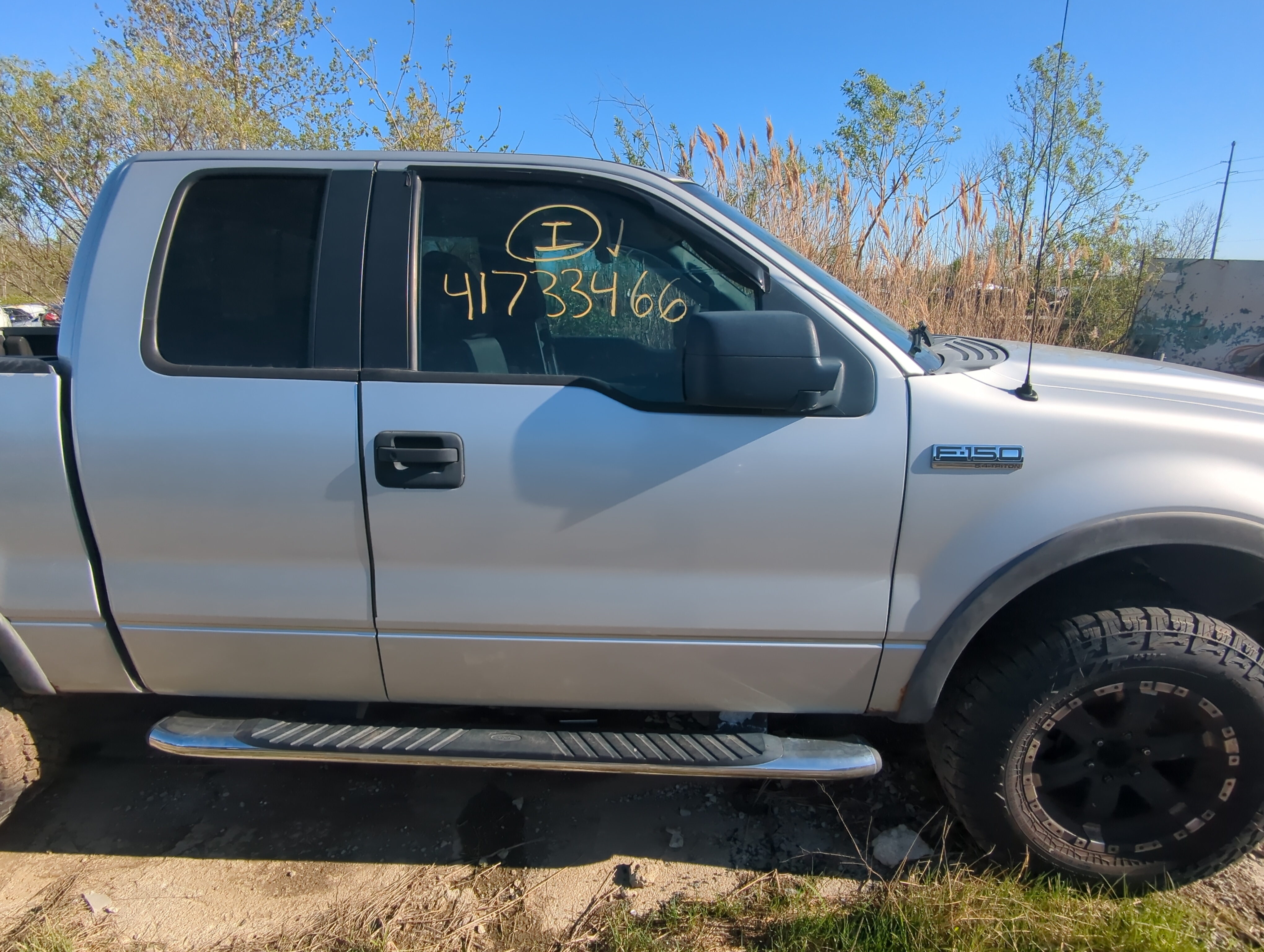 Picture of 2005-2008 Ford F-150 Passenger Front Door Oem 885988