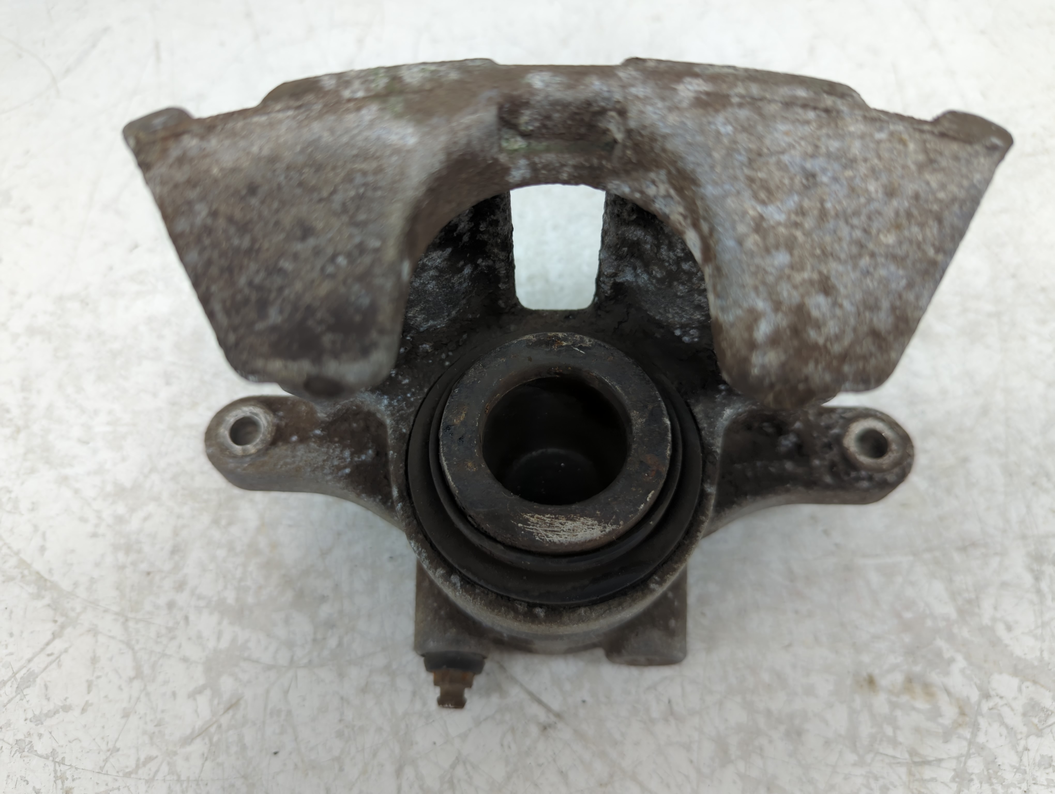 Picture of Hyundai Santa Fe Sport Rear Passenger Right Brake Caliper 886082