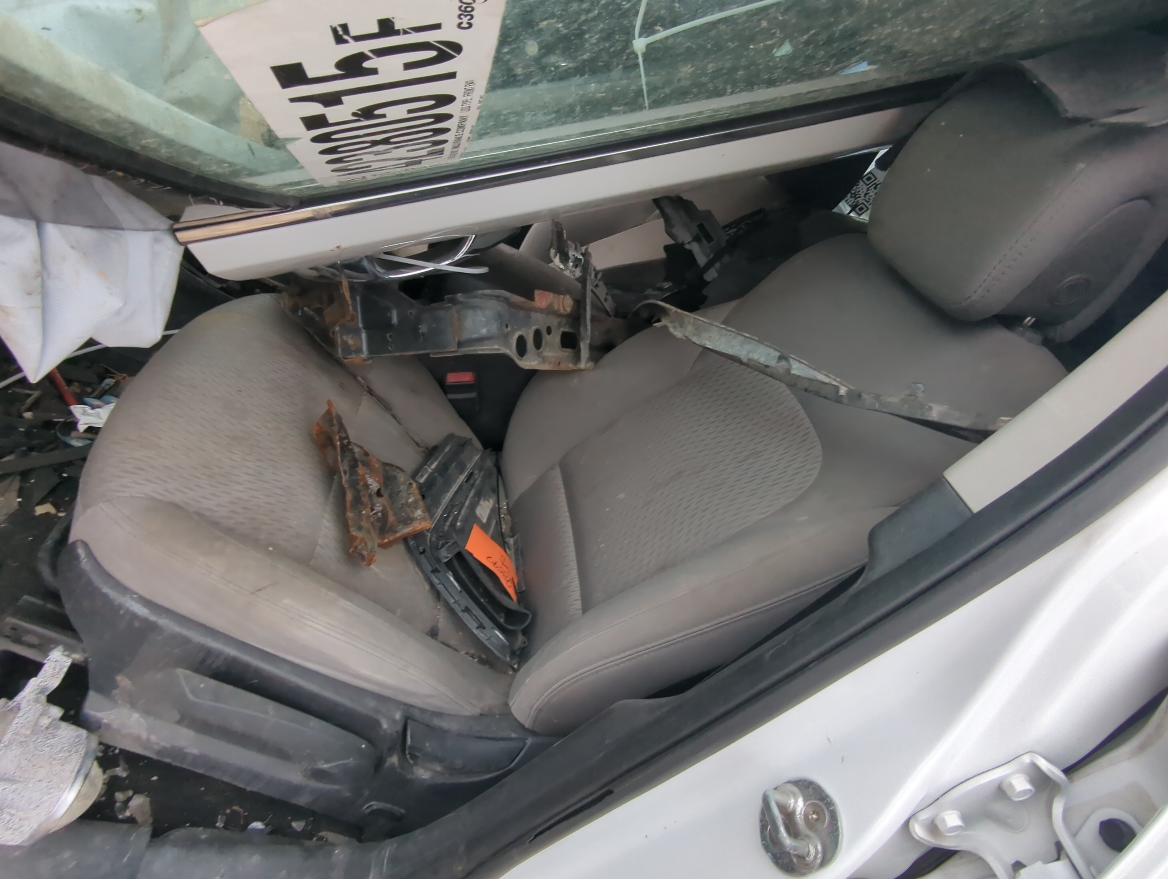 Picture of Hyundai Santa Fe Sport Driver Front Seat Oem 886146